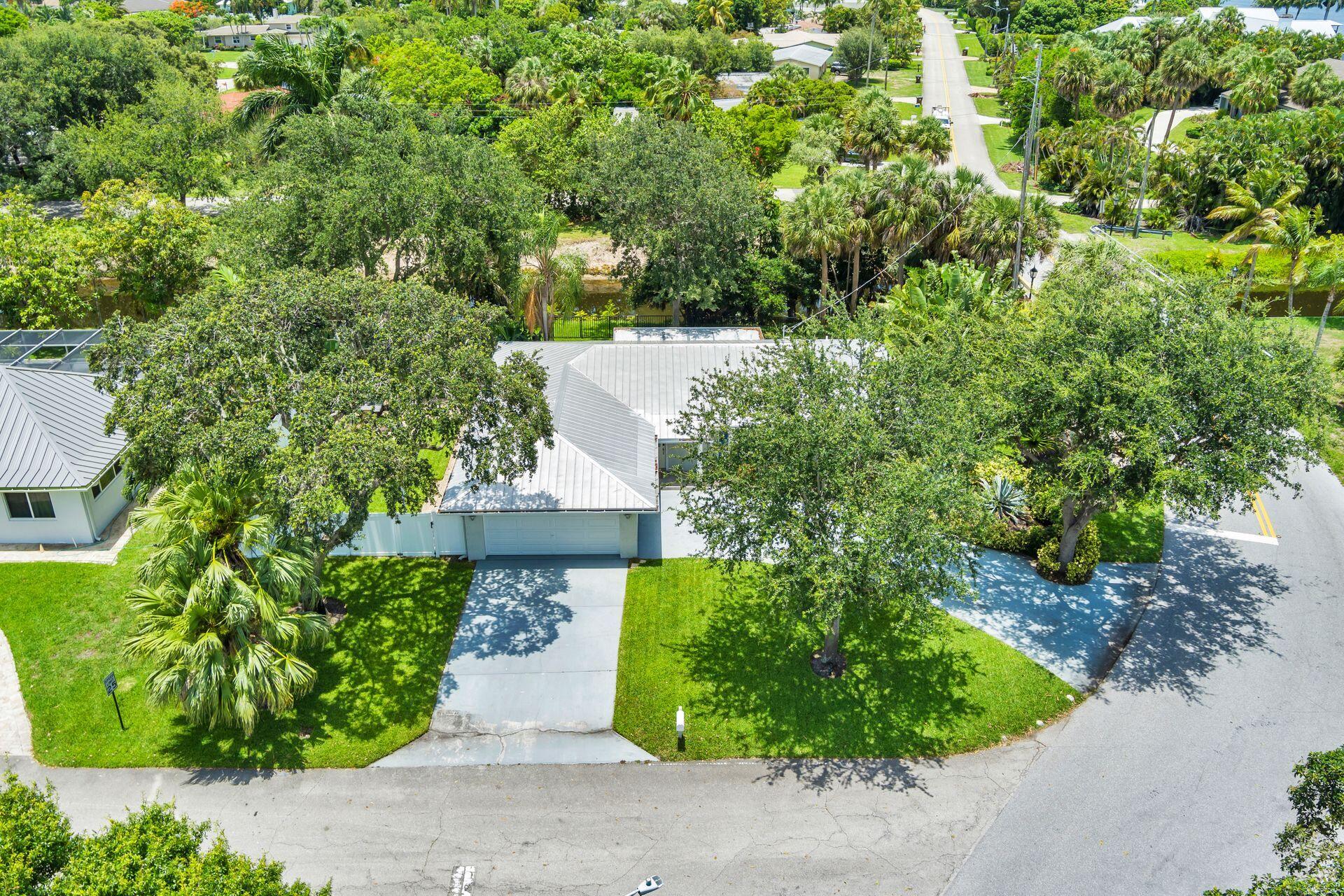 1601 Arlington Drive