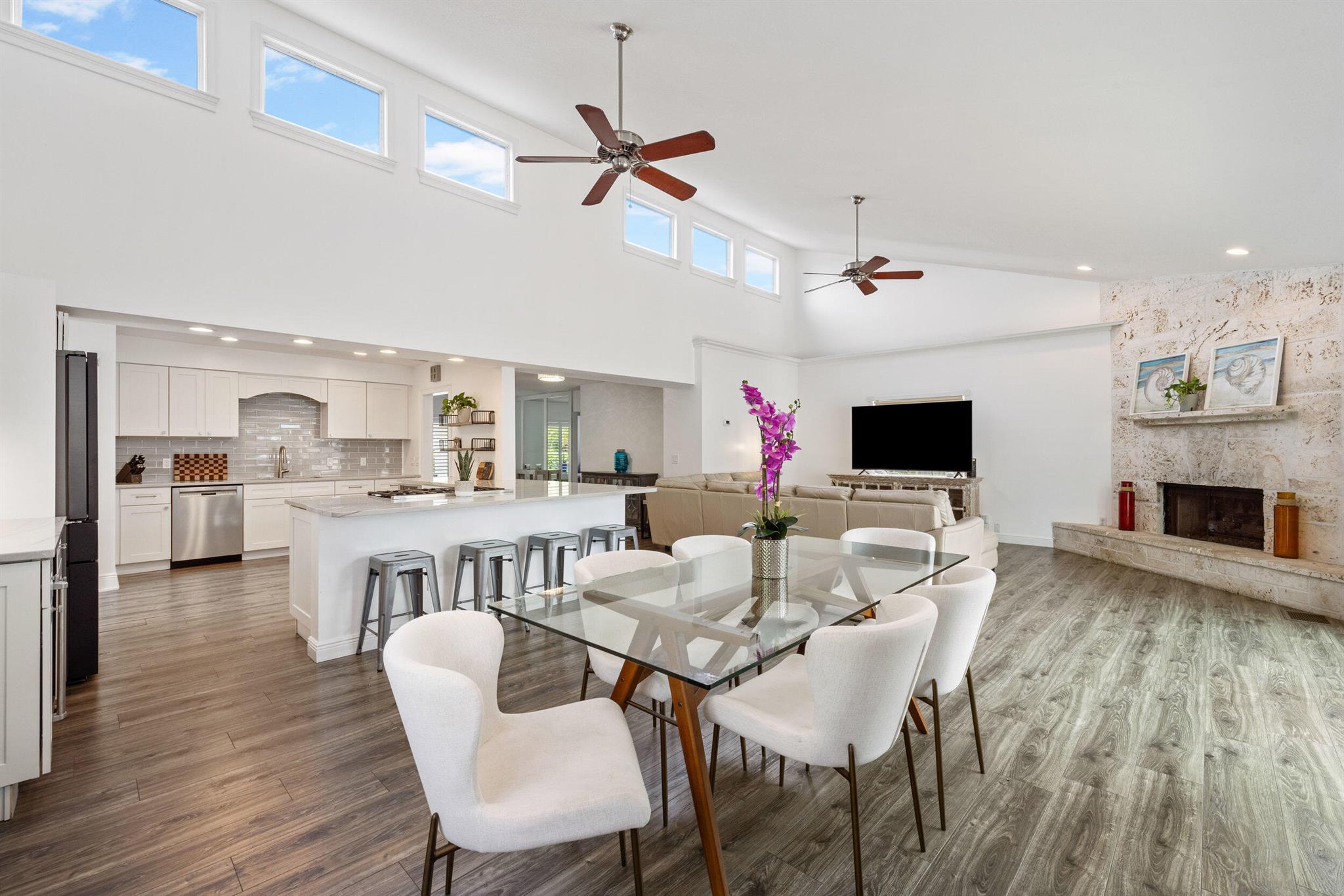 310 Edgewood Drive N