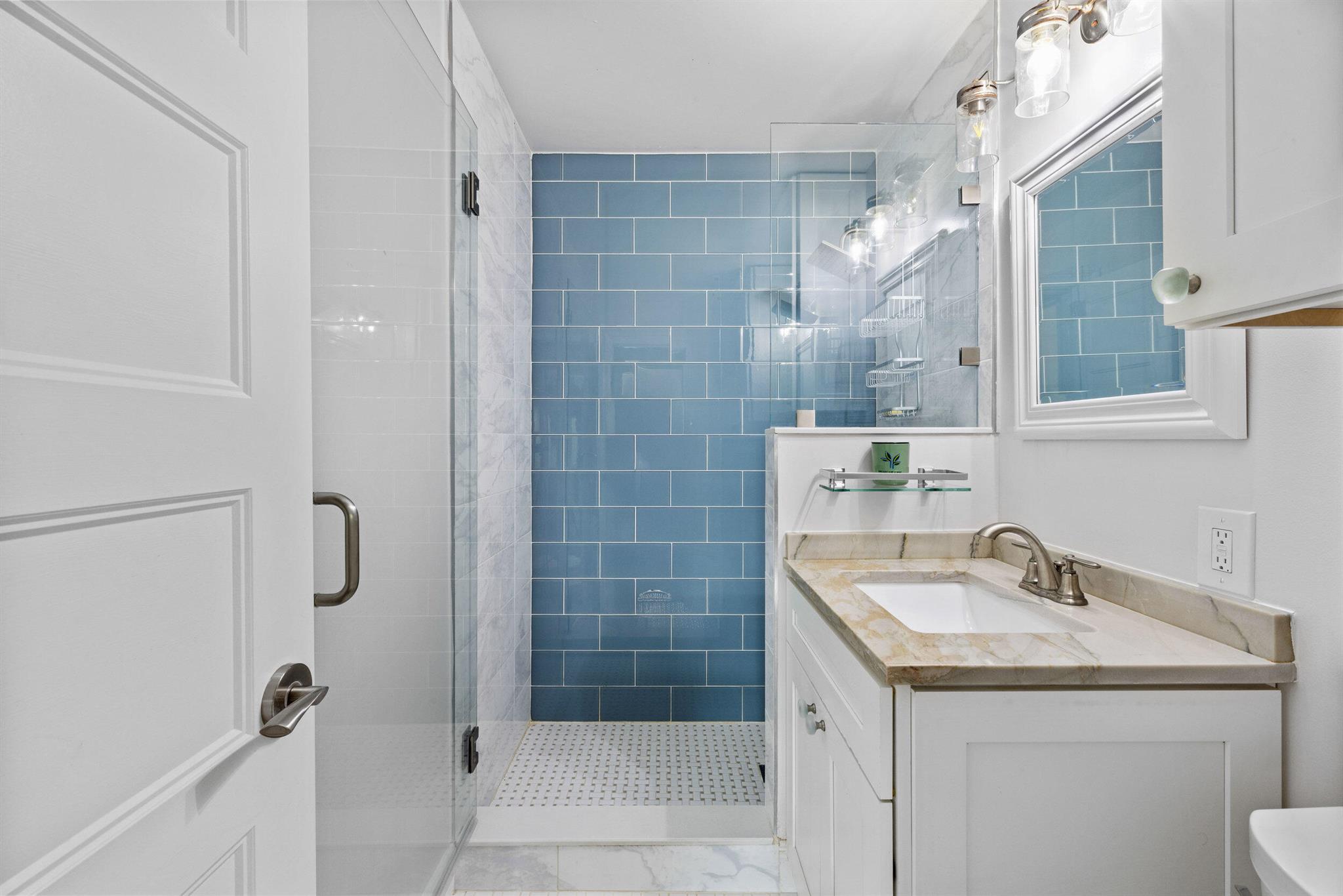 310 Edgewood Drive N