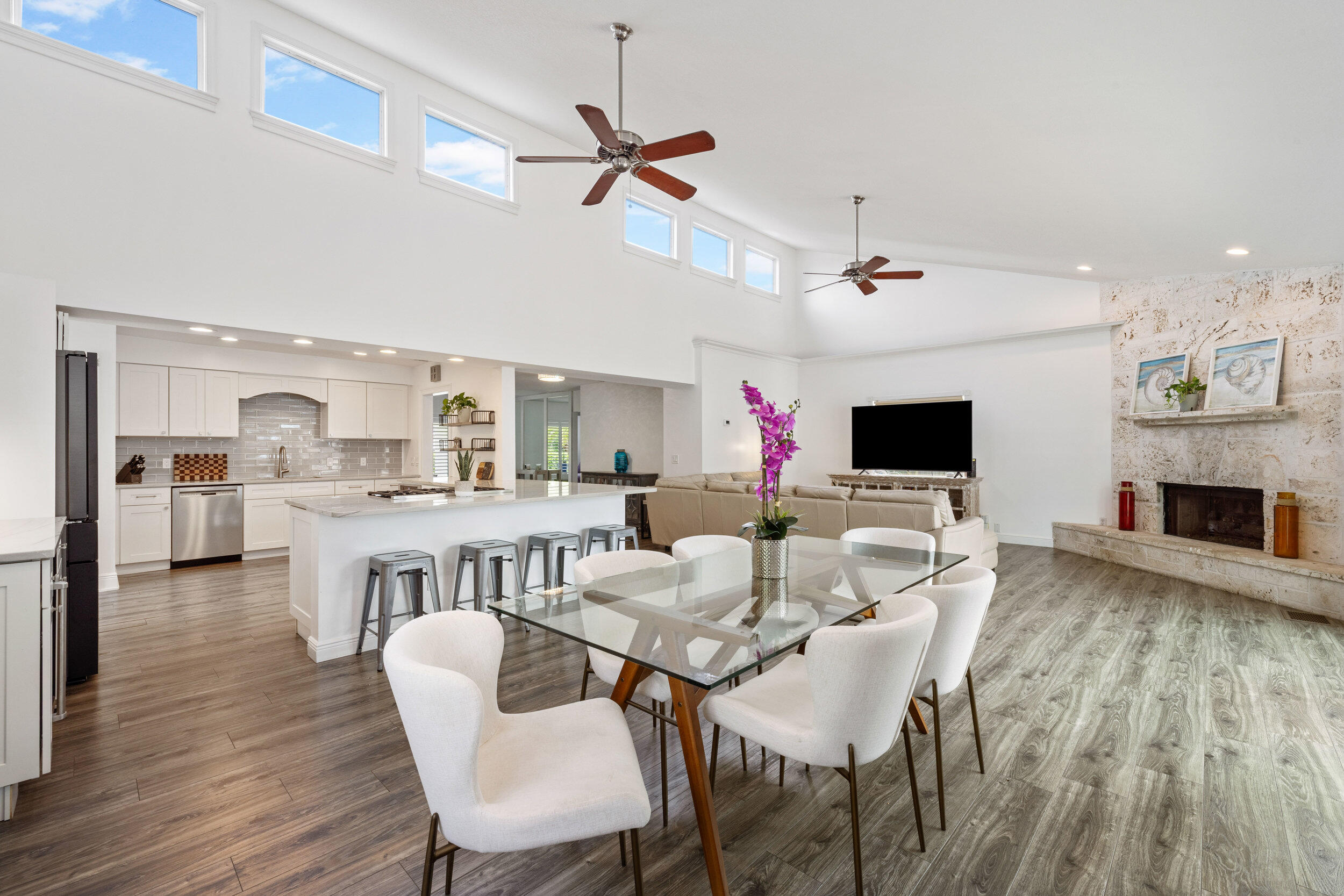 310 Edgewood Drive N