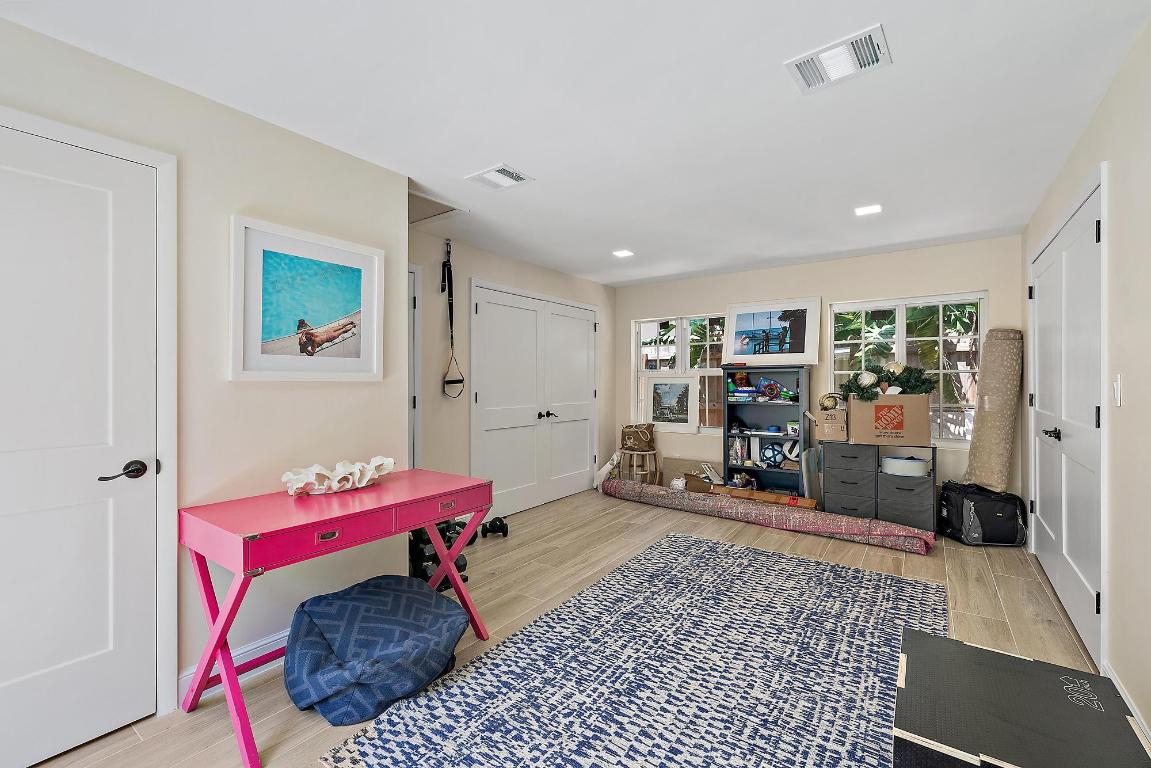 3211 Washington Road