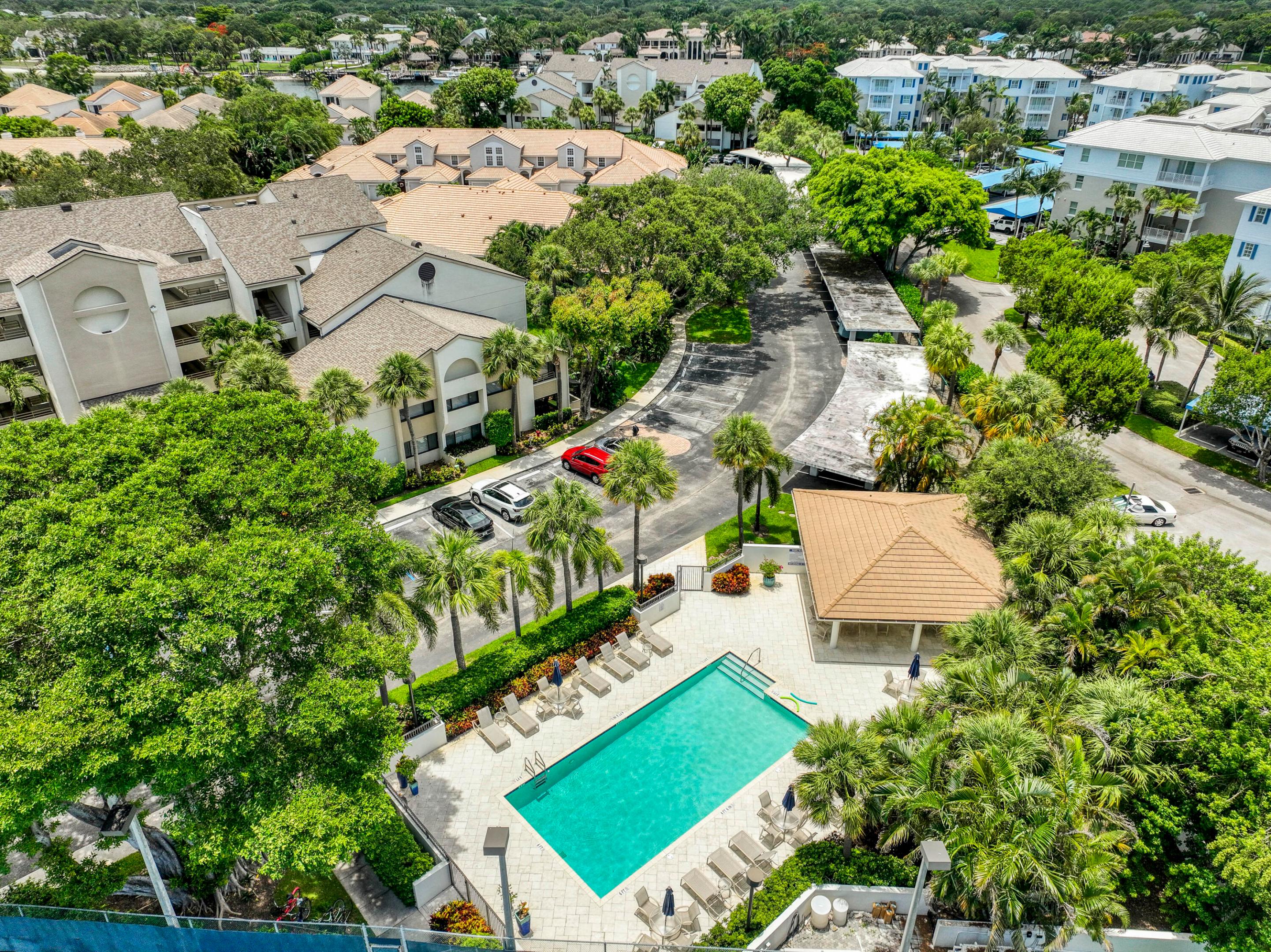 325 Oak Harbour Drive