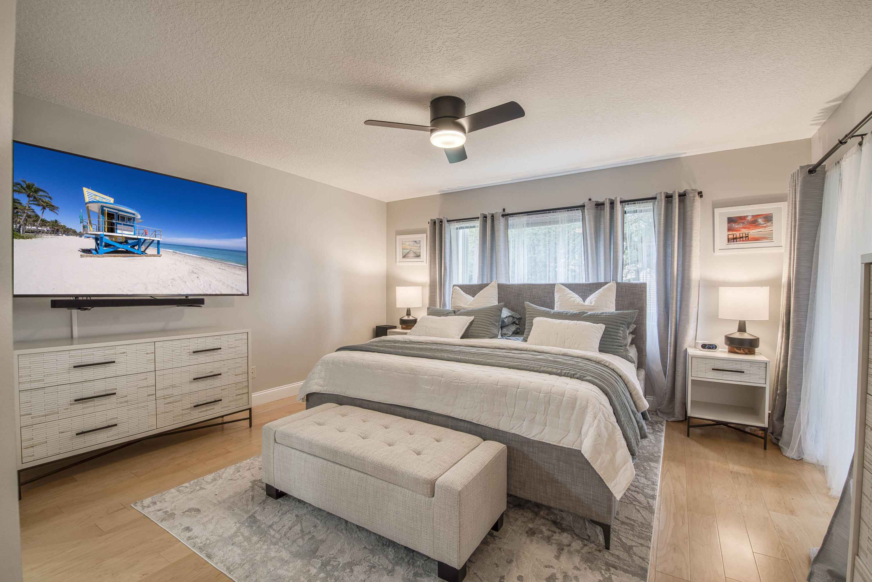 325 Oak Harbour Drive