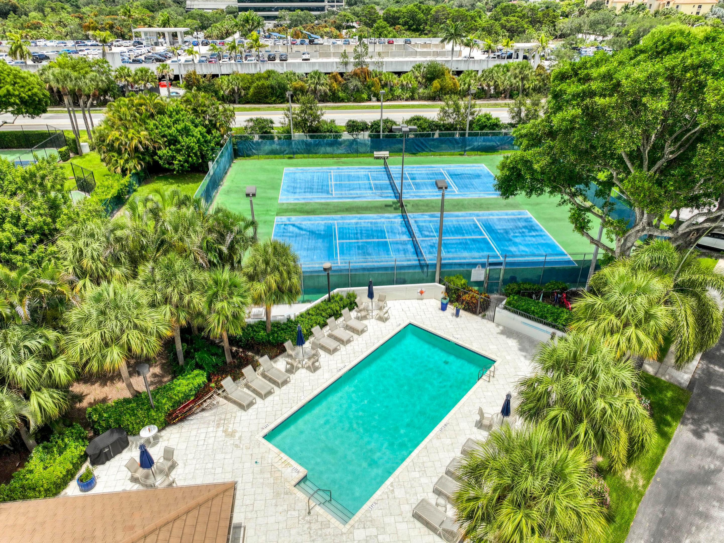 325 Oak Harbour Drive