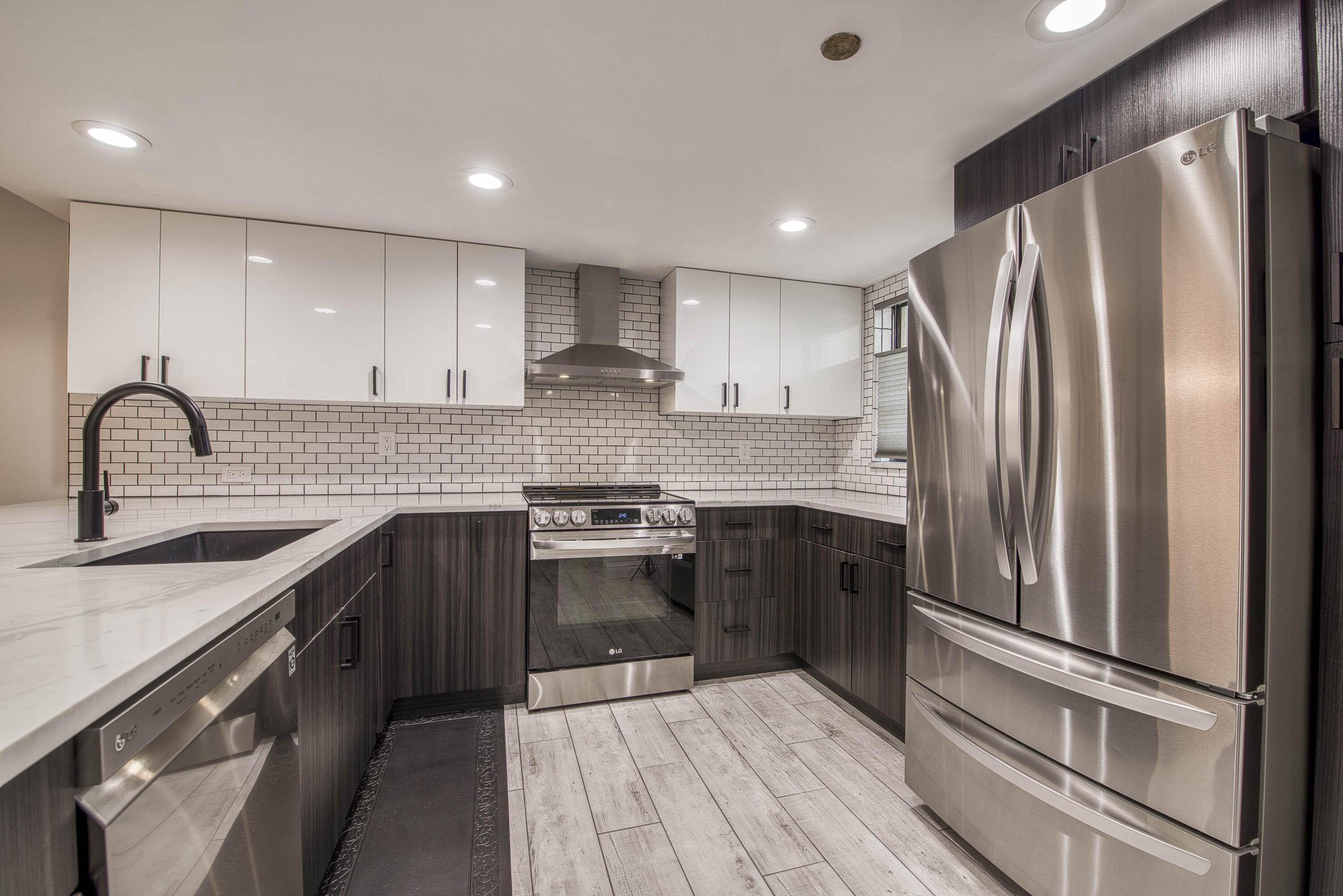 325 Oak Harbour Drive
