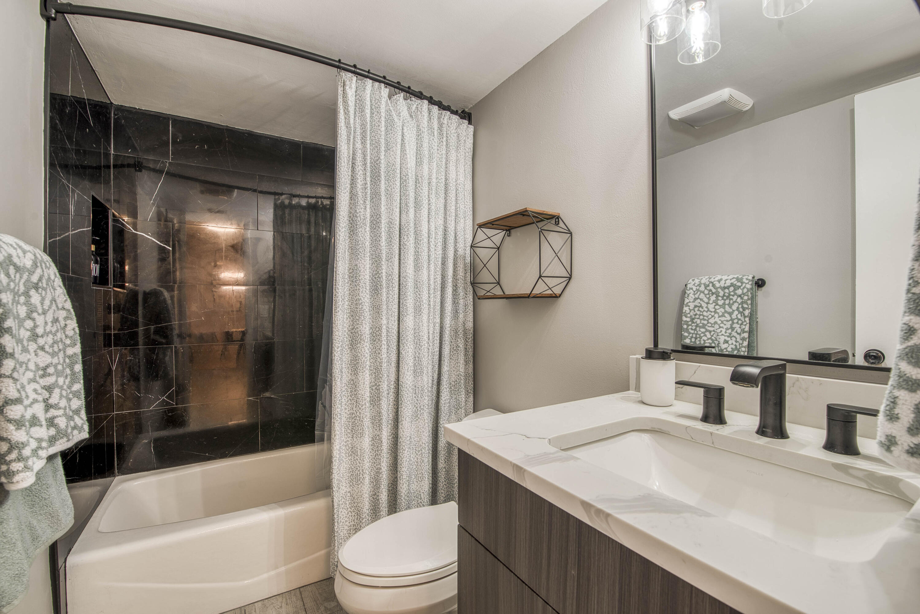 325 Oak Harbour Drive