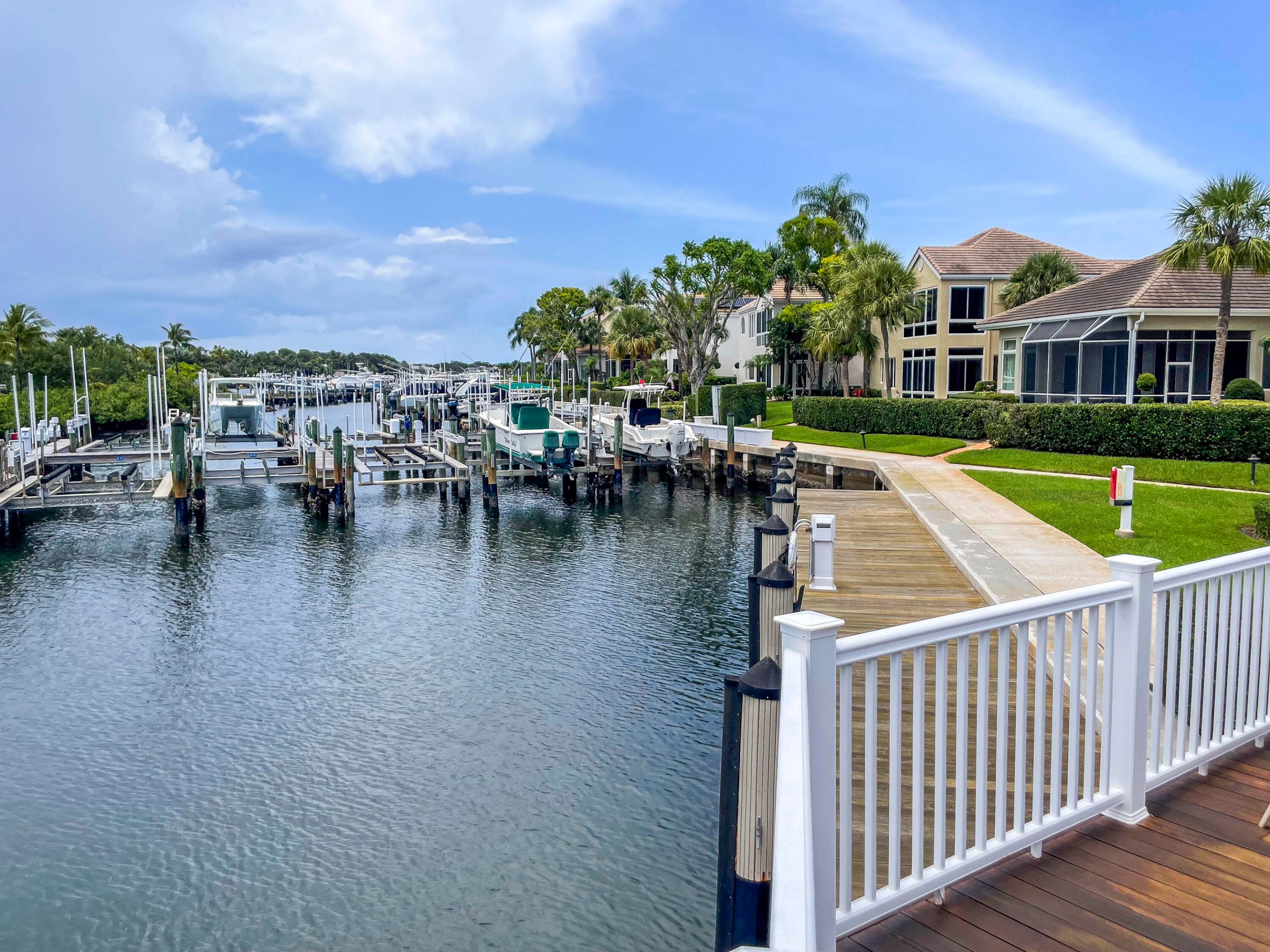 325 Oak Harbour Drive