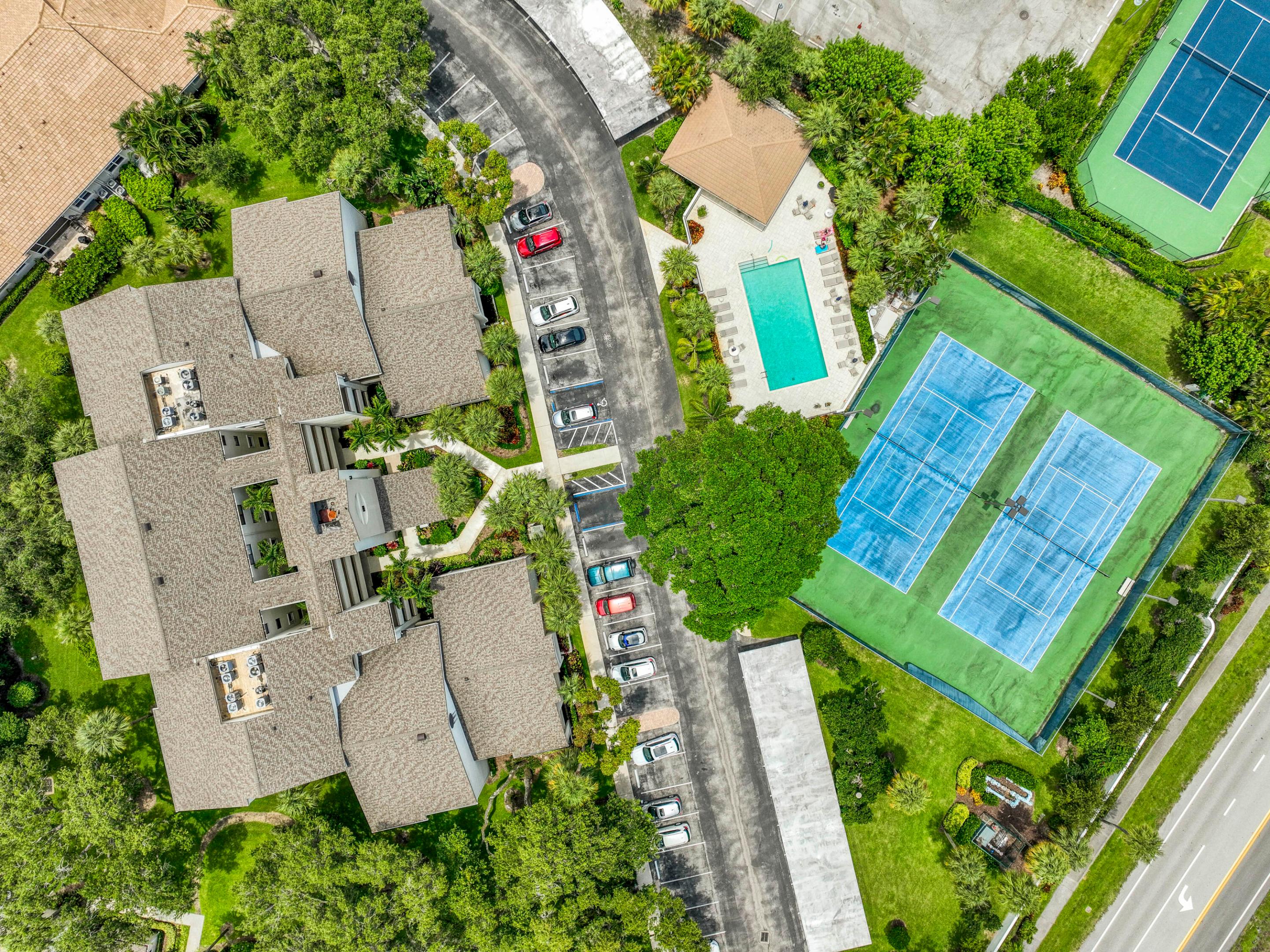 325 Oak Harbour Drive
