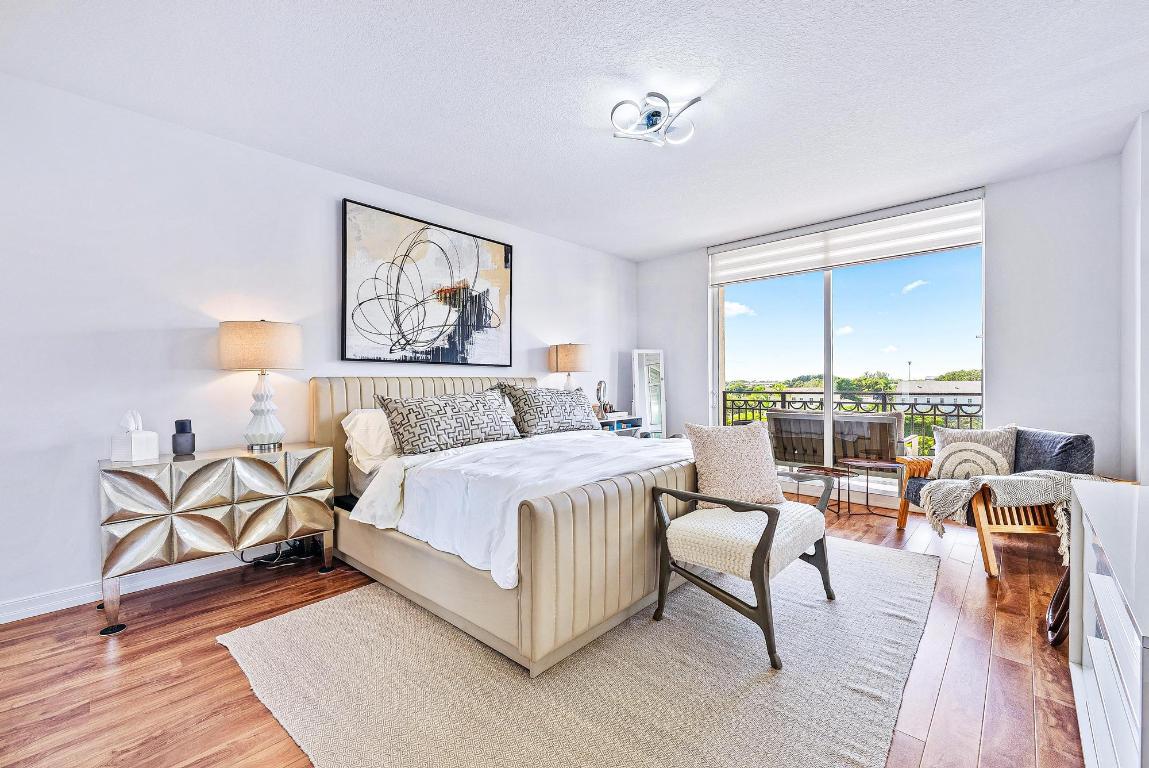 550 Okeechobee Boulevard 422