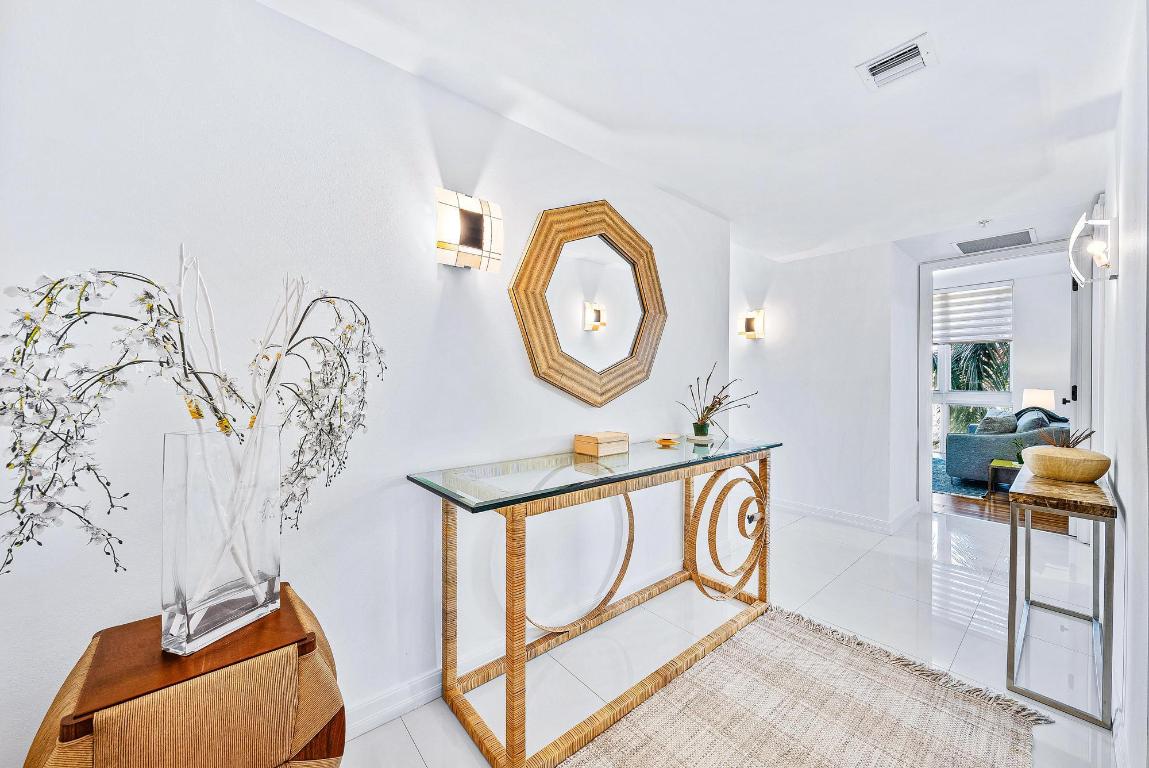 550 Okeechobee Boulevard 422