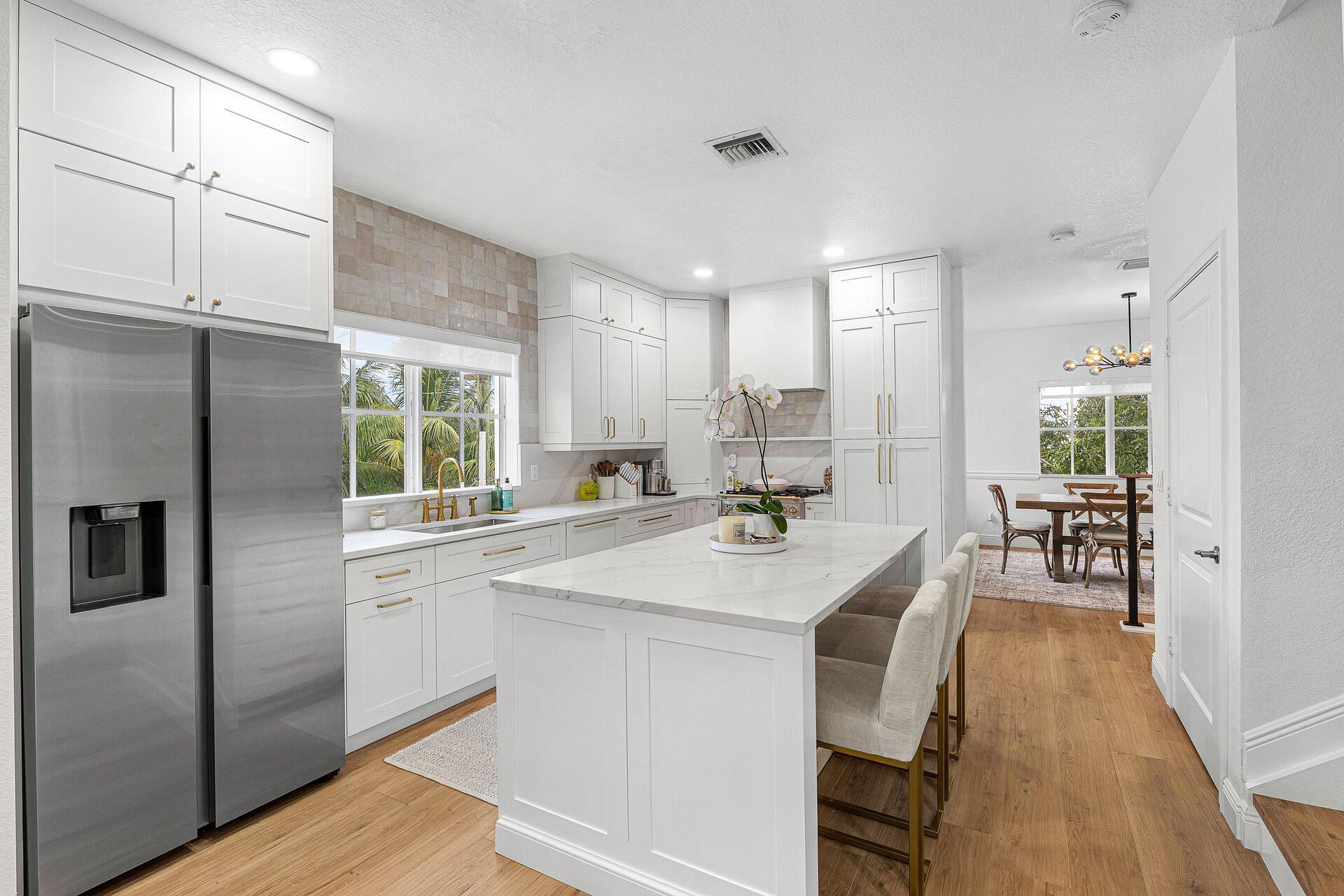 674 NW Library Commons Way