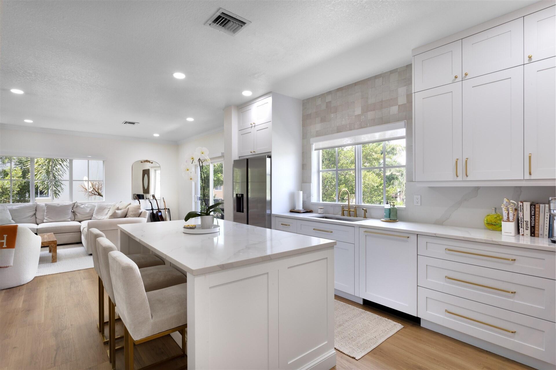 674 NW Library Commons Way