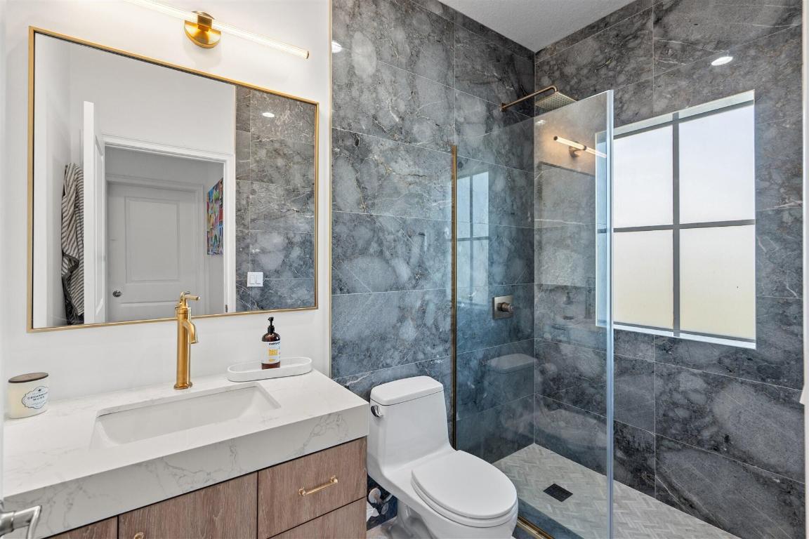 674 NW Library Commons Way