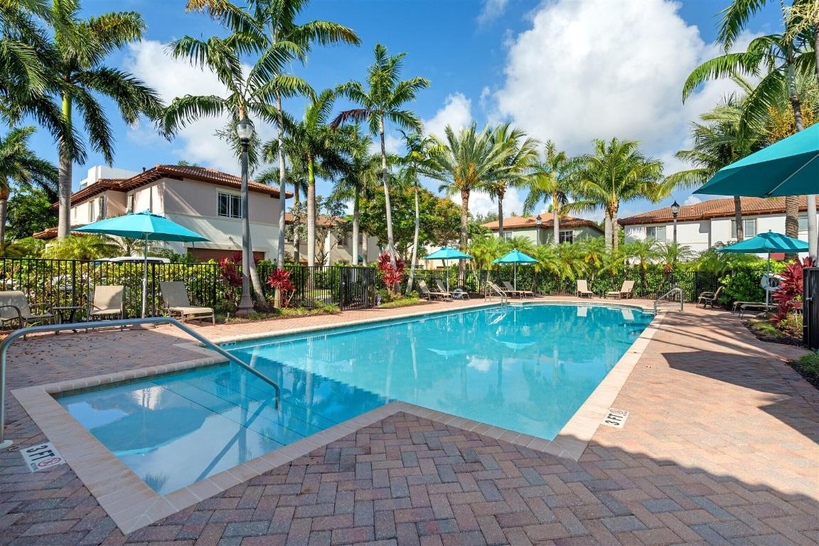 674 NW Library Commons Way