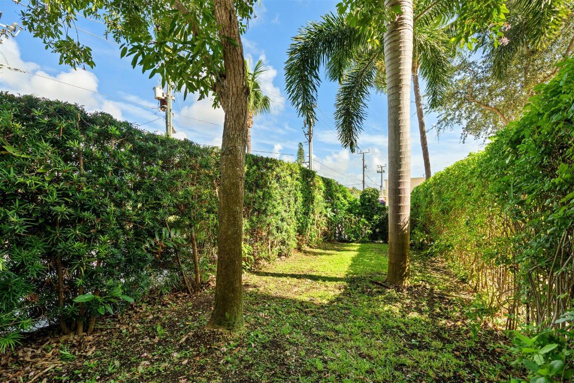 674 NW Library Commons Way