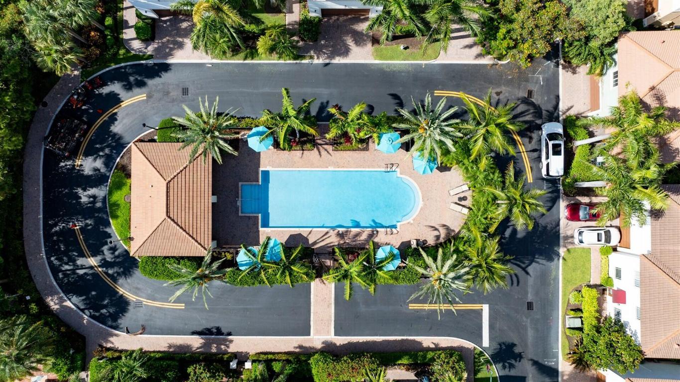 674 NW Library Commons Way