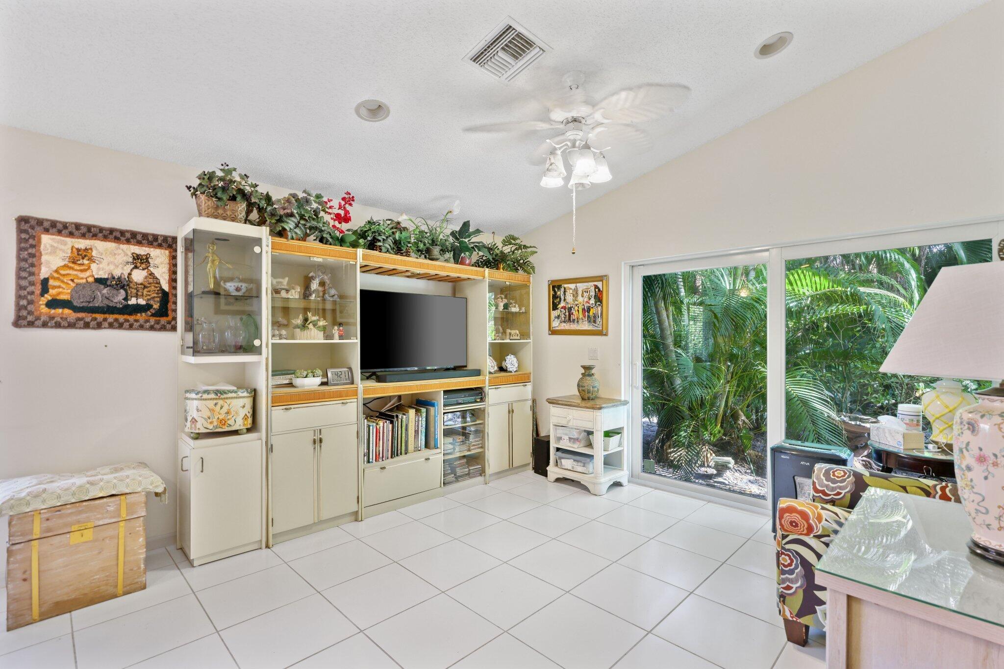 1350 SW 18th Street