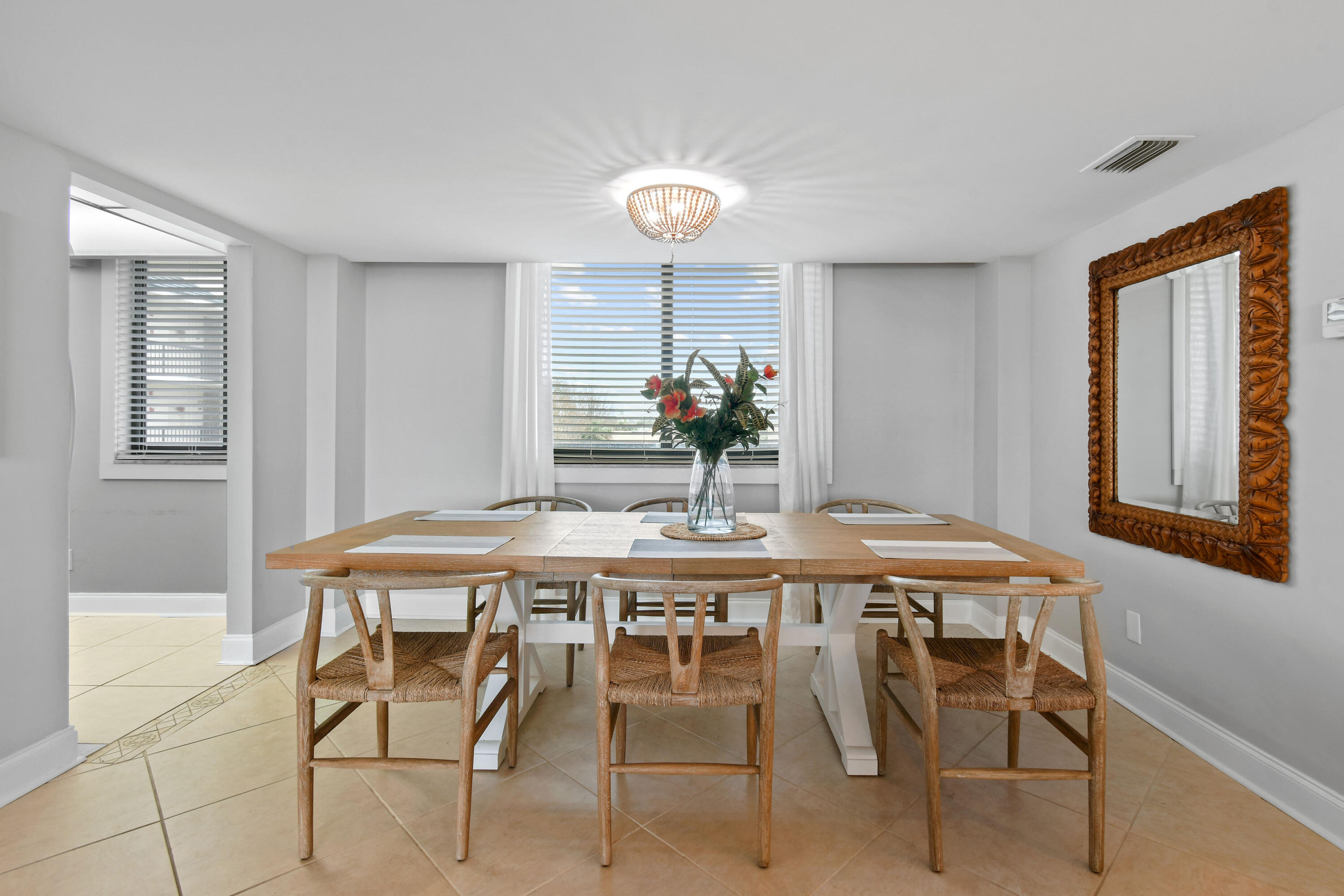 1605 S Us Highway 1 M1-404