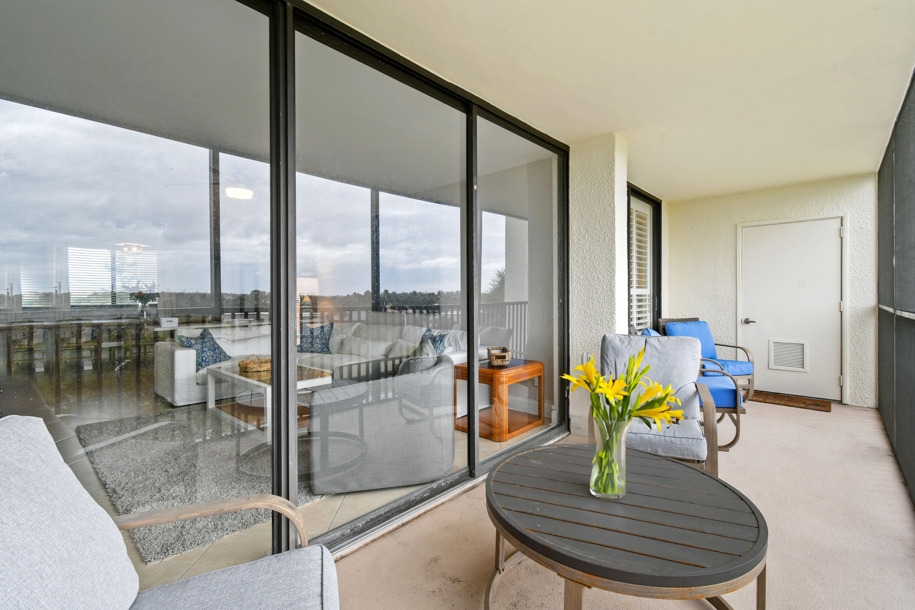 1605 S Us Highway 1 M1-404