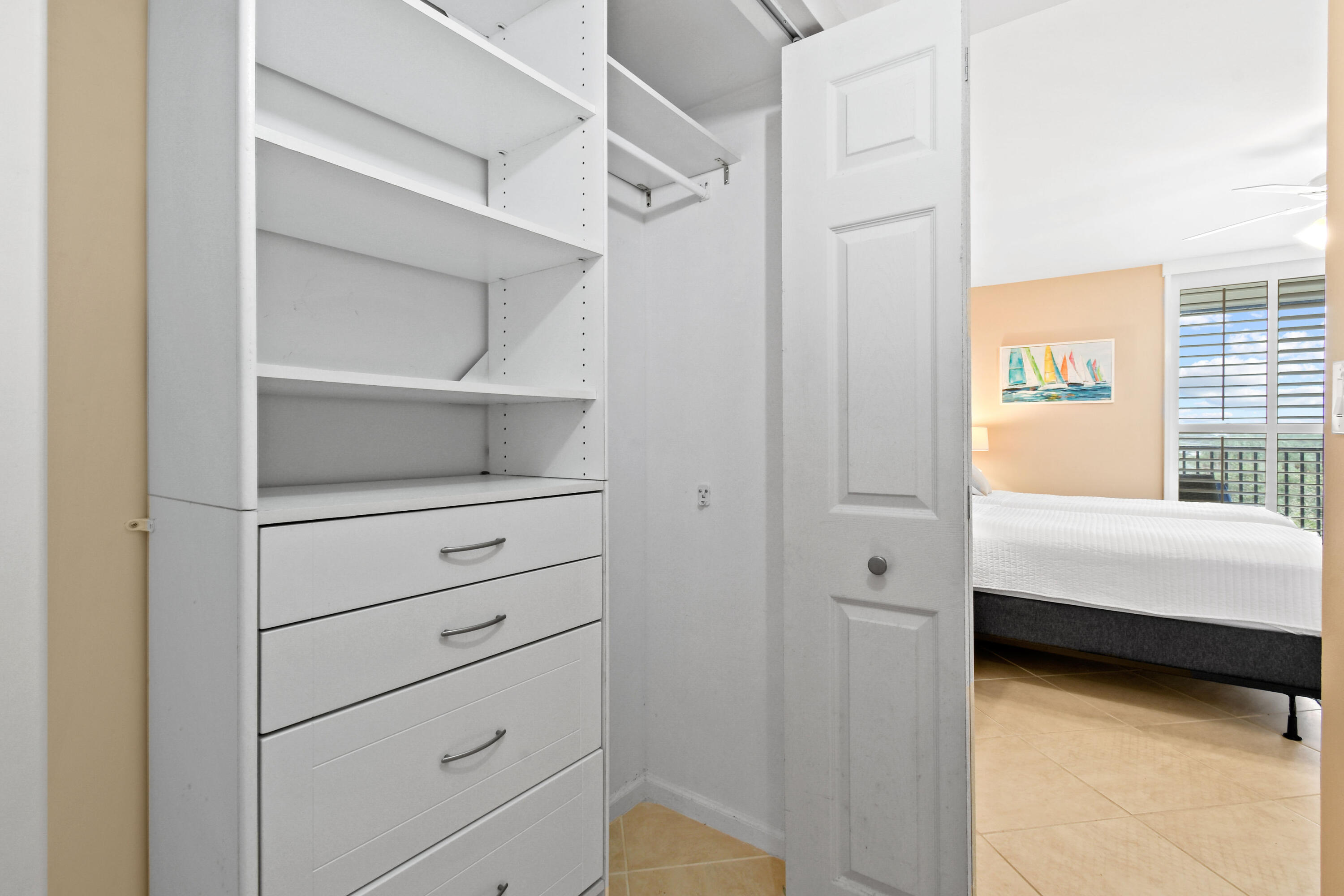 1605 S Us Highway 1 M1-404