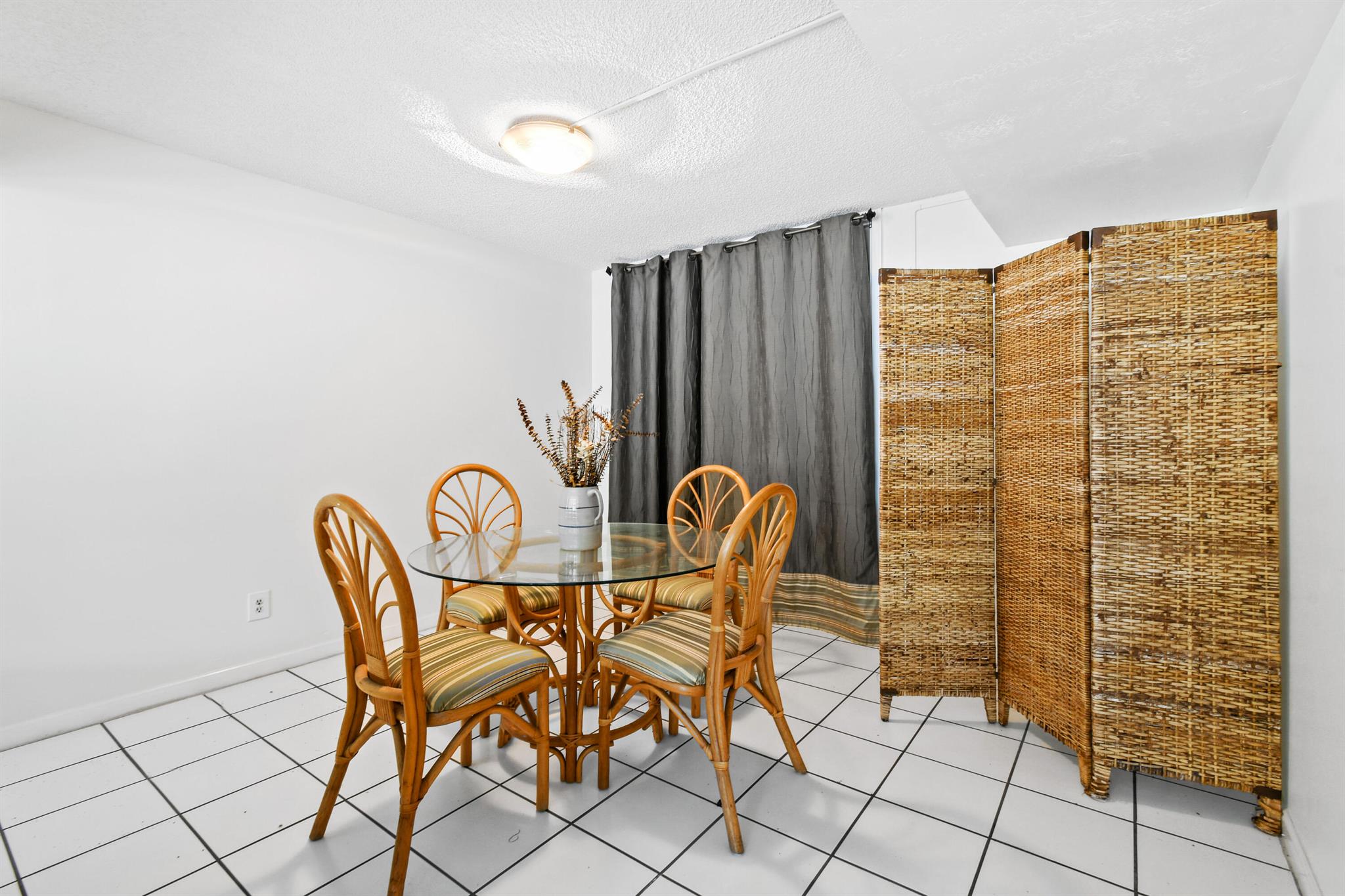 1605 S Us Highway 1 M1-404