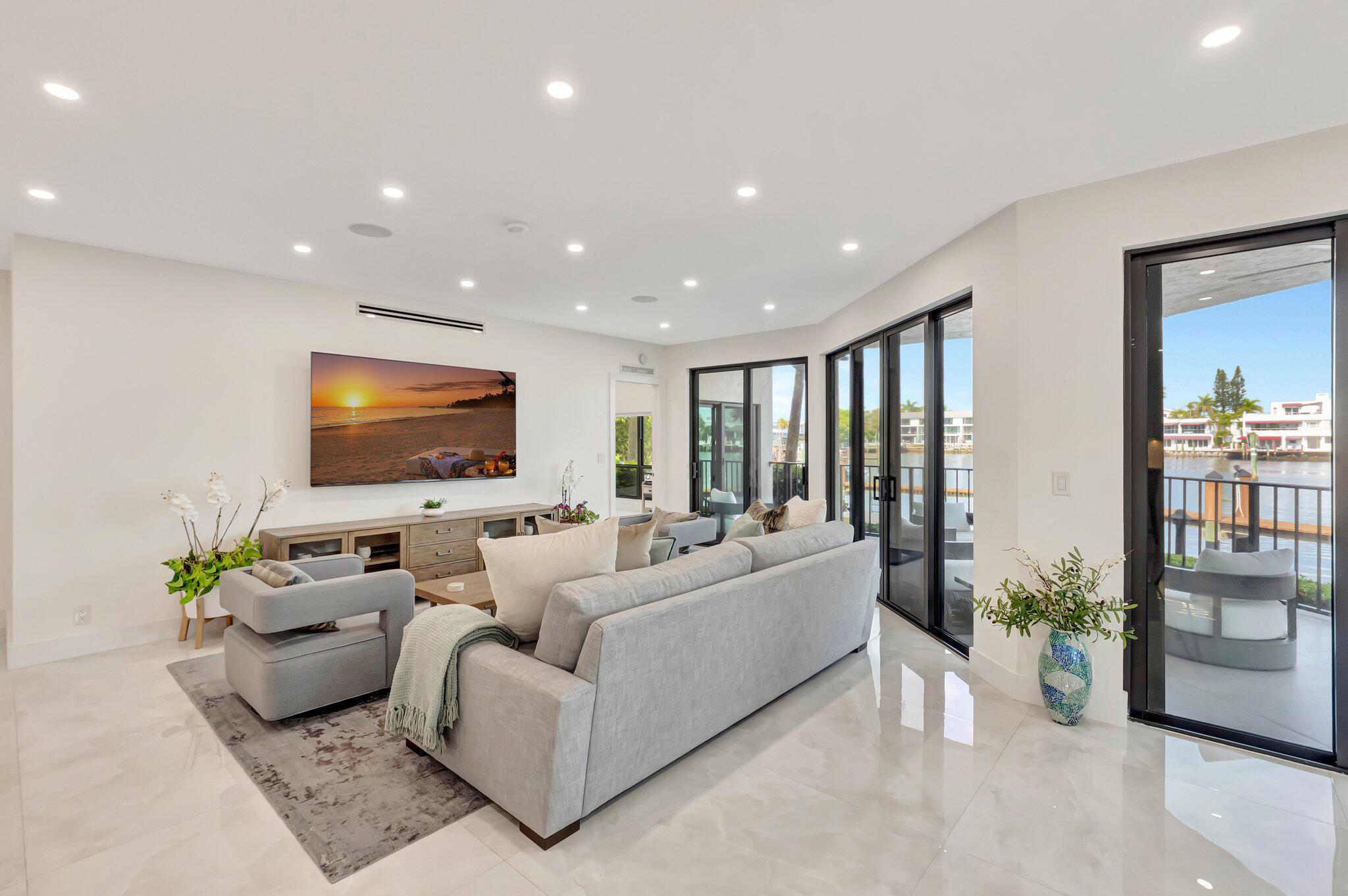 800 Andrews Avenue 9