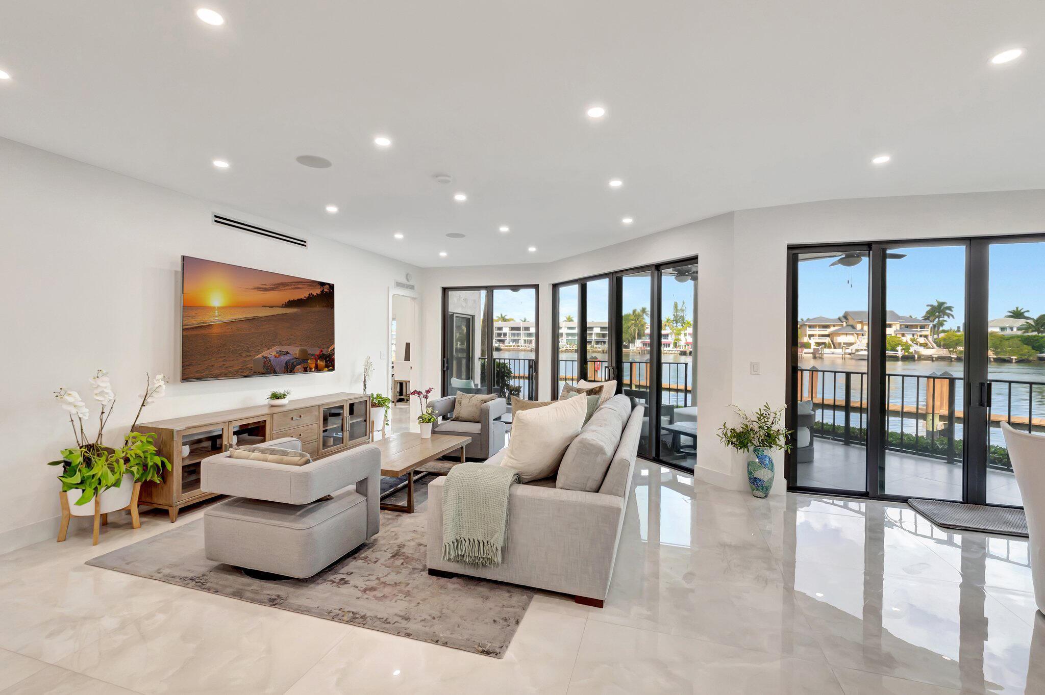 800 Andrews Avenue 9