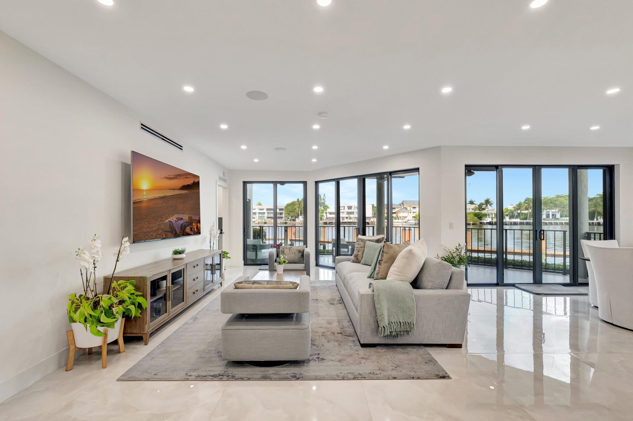 800 Andrews Avenue 9