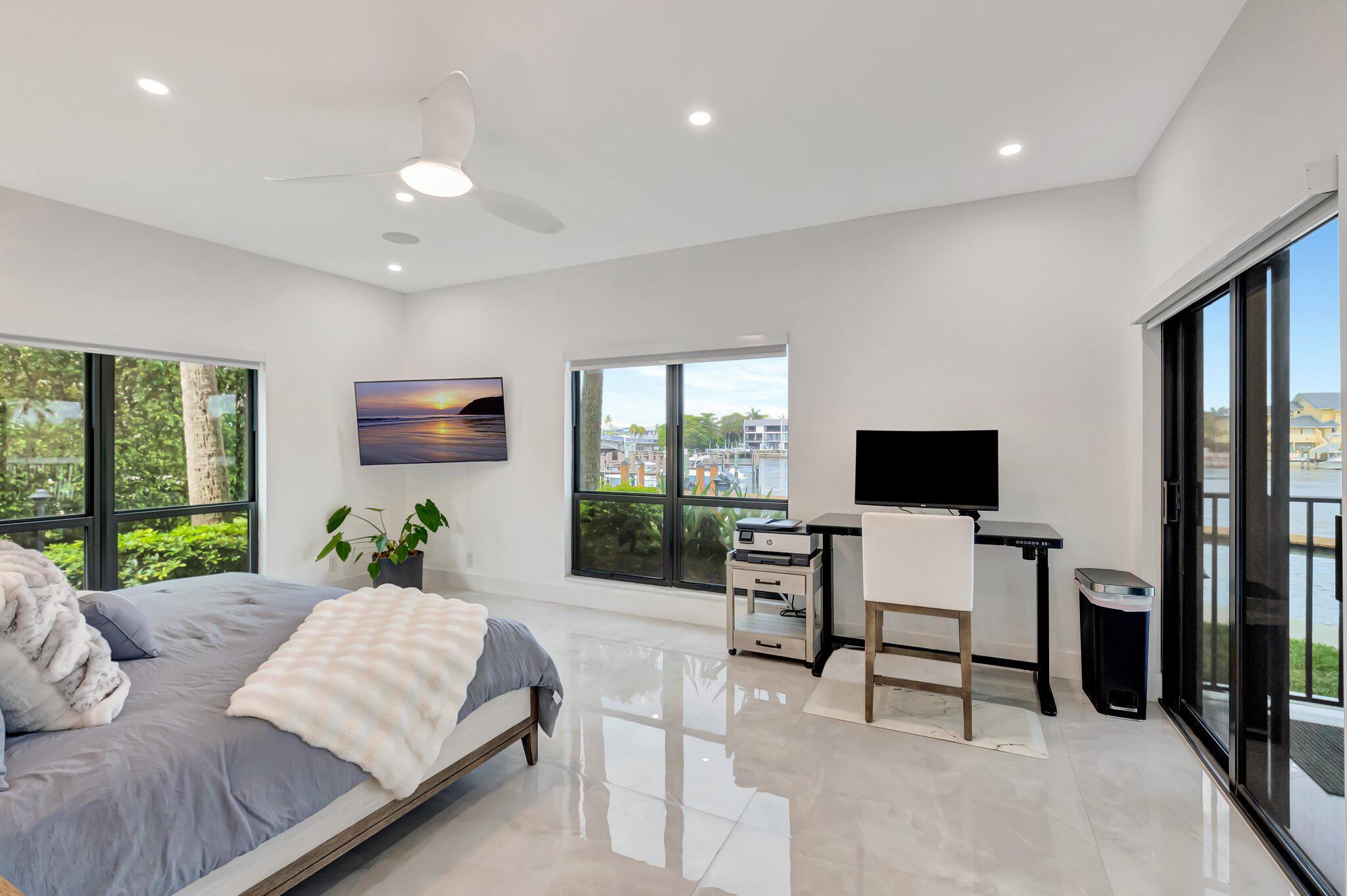 800 Andrews Avenue 9