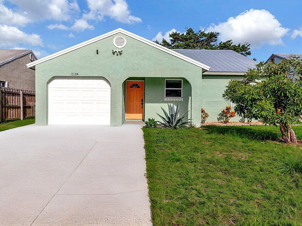 5914 SE Mitzi Lane