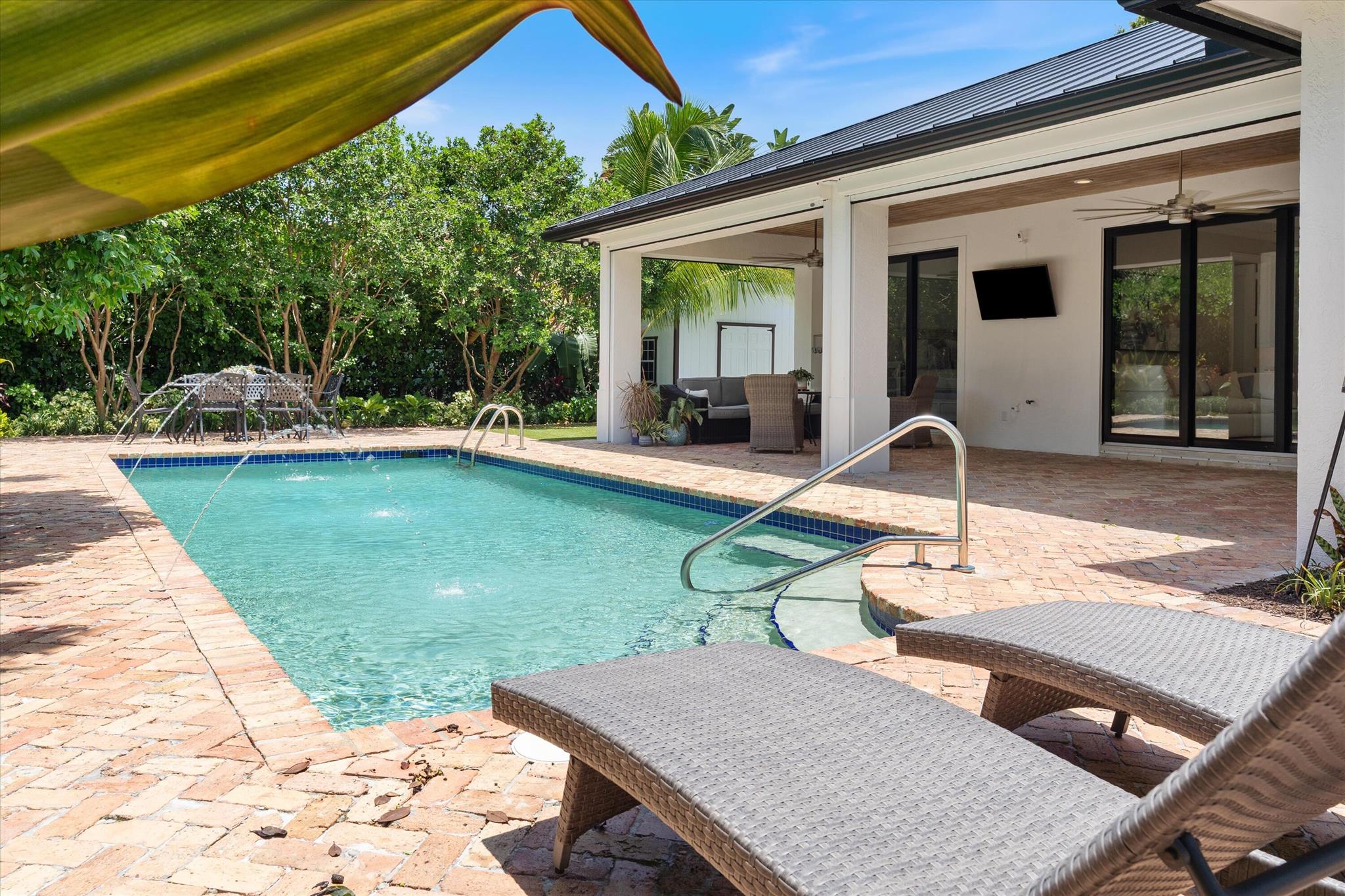 425 NW 12th Street