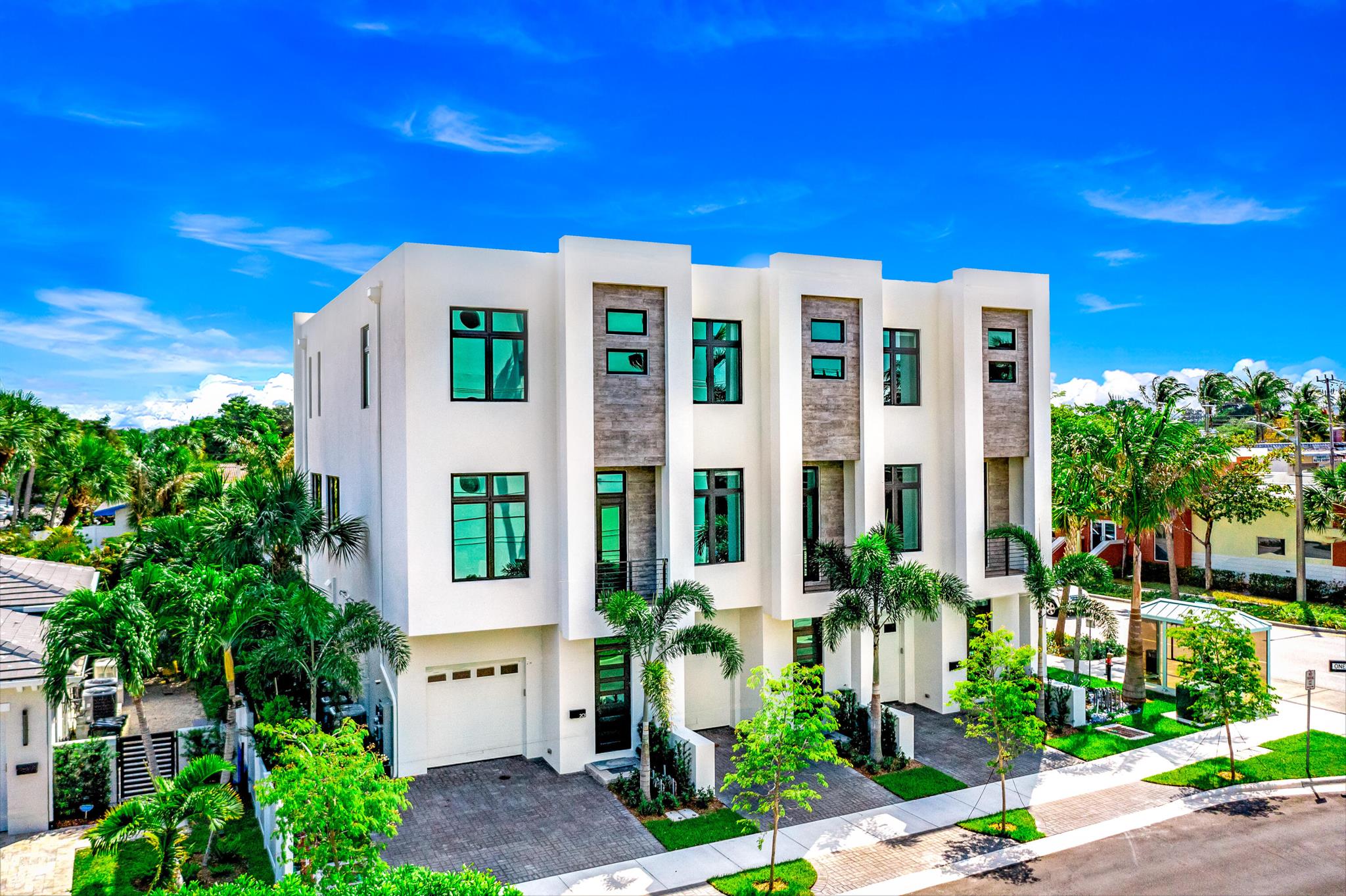 405 SE 6th Avenue 202