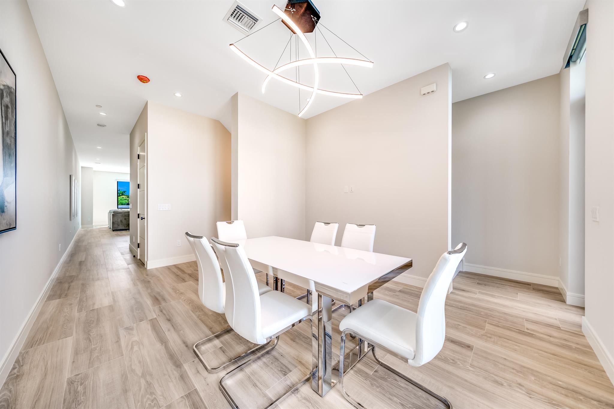 405 SE 6th Avenue 202