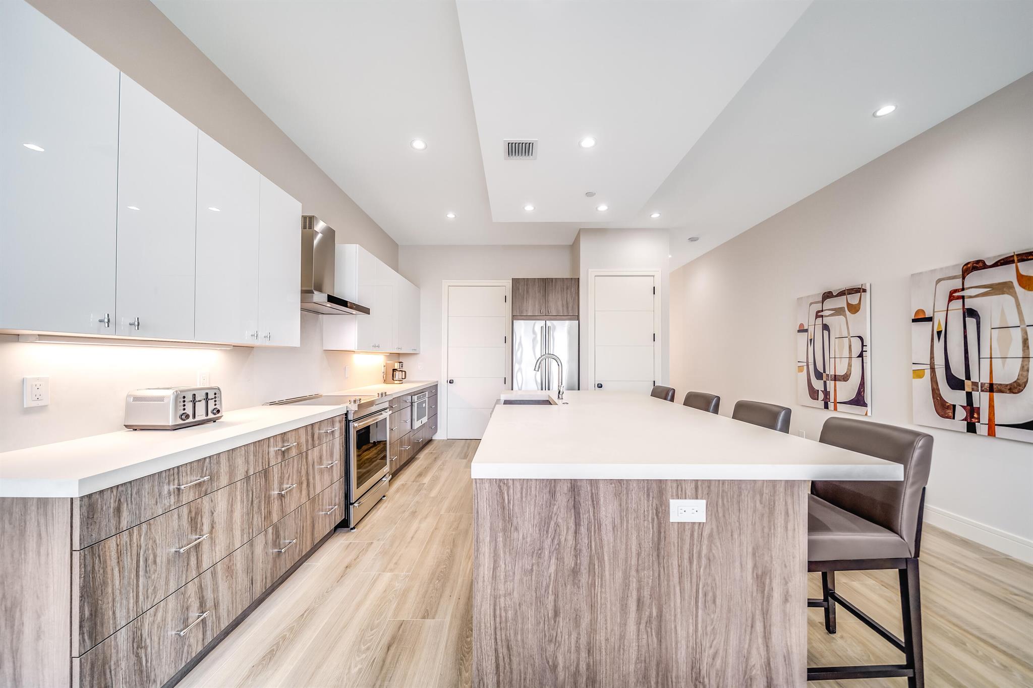 405 SE 6th Avenue 202