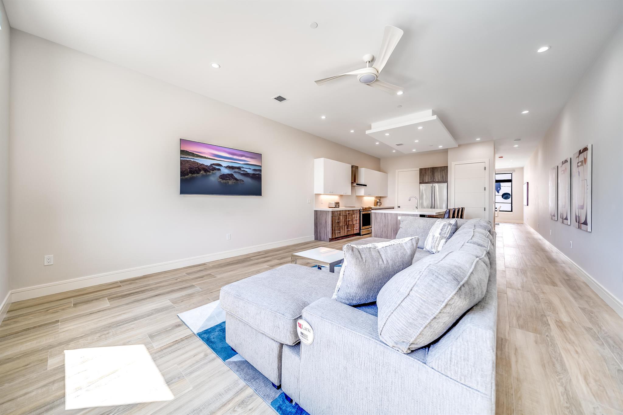 405 SE 6th Avenue 202