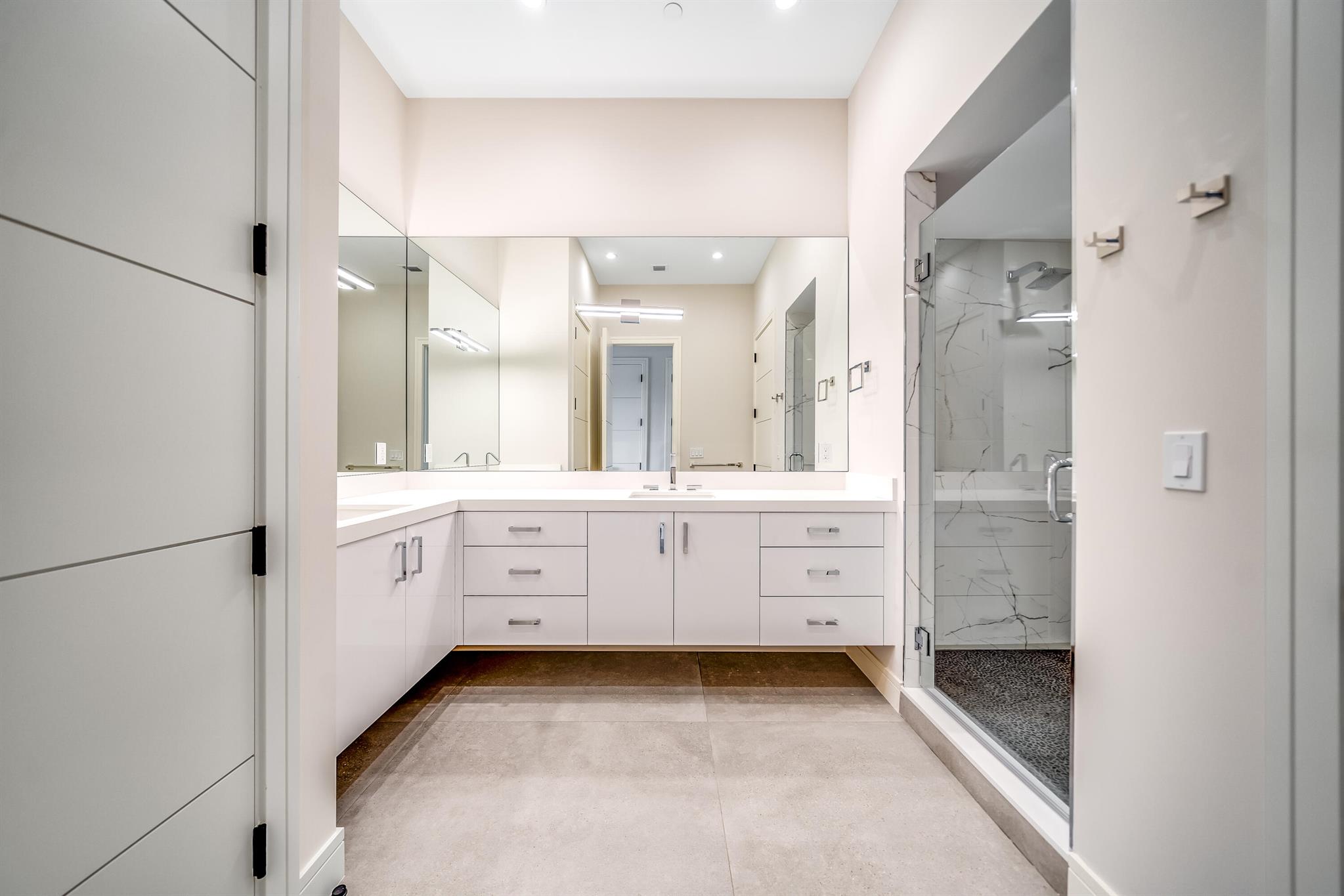 405 SE 6th Avenue 202