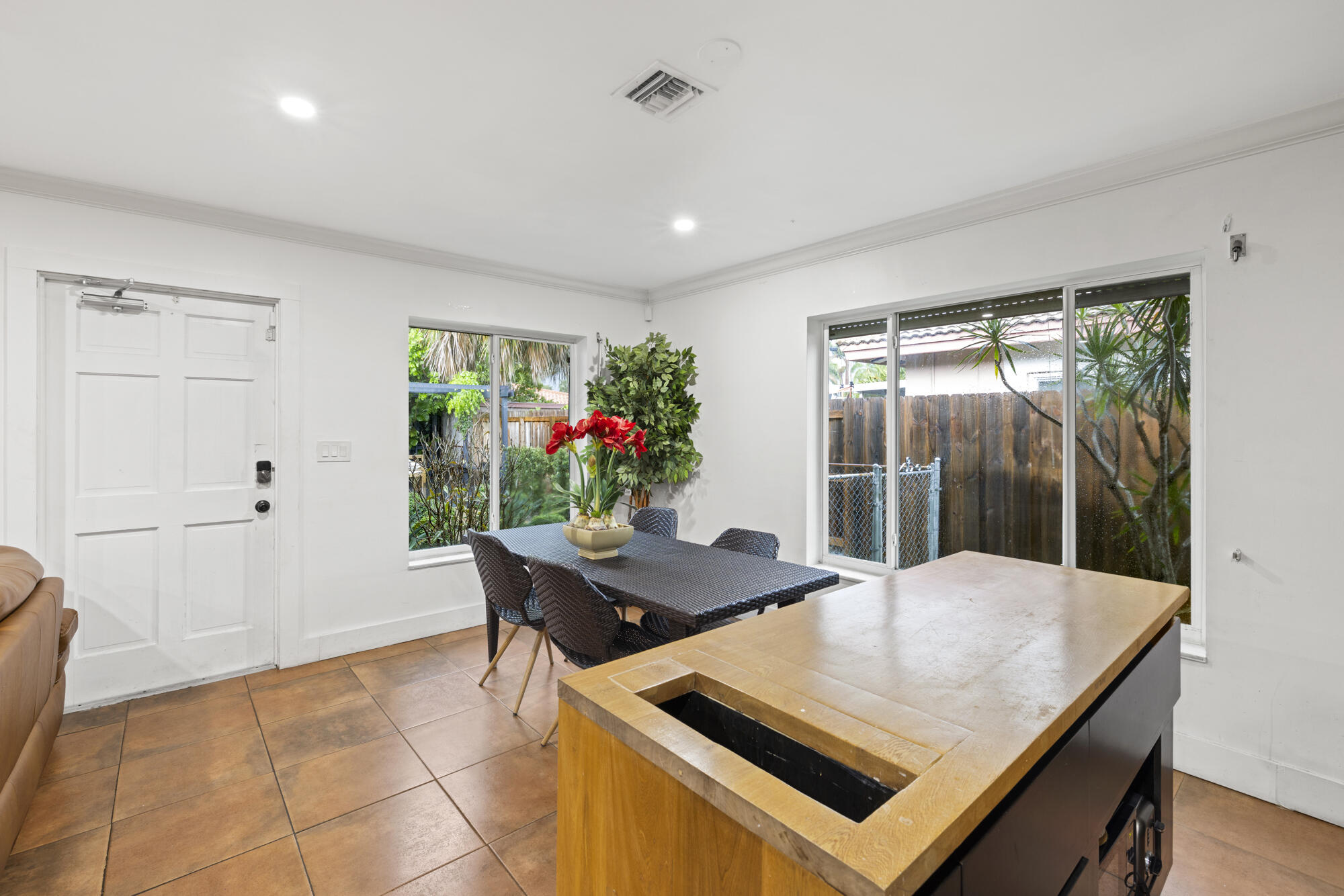 1740 NE 49th Street