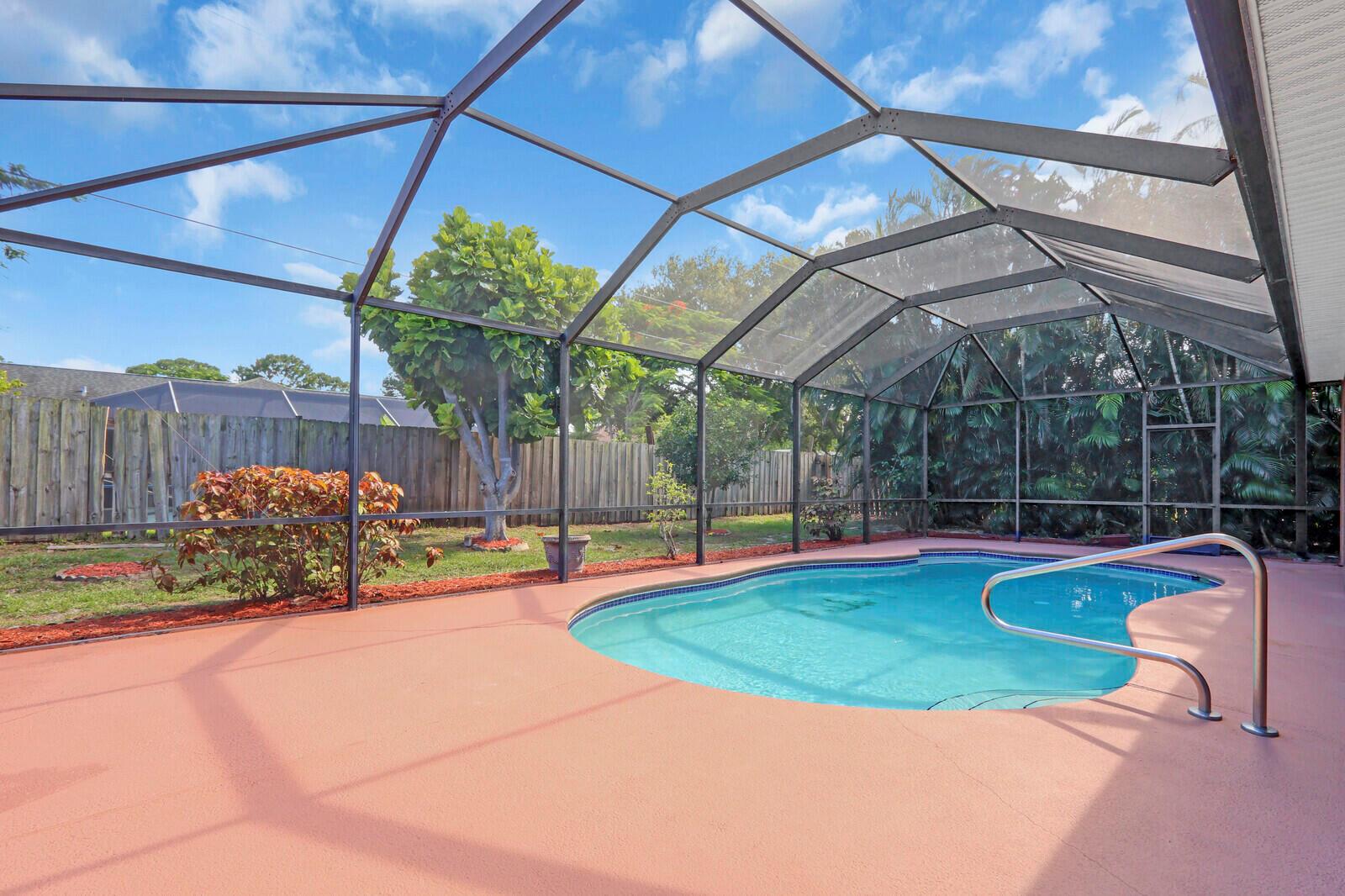 2774 SE Howell Avenue