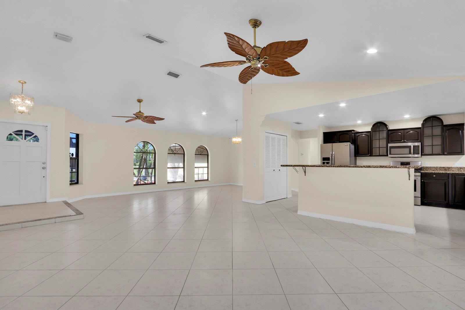 2774 SE Howell Avenue