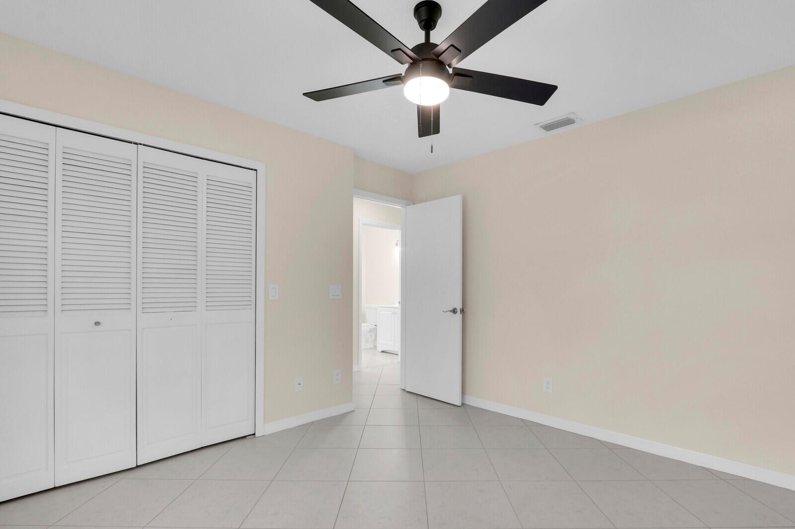 2774 SE Howell Avenue