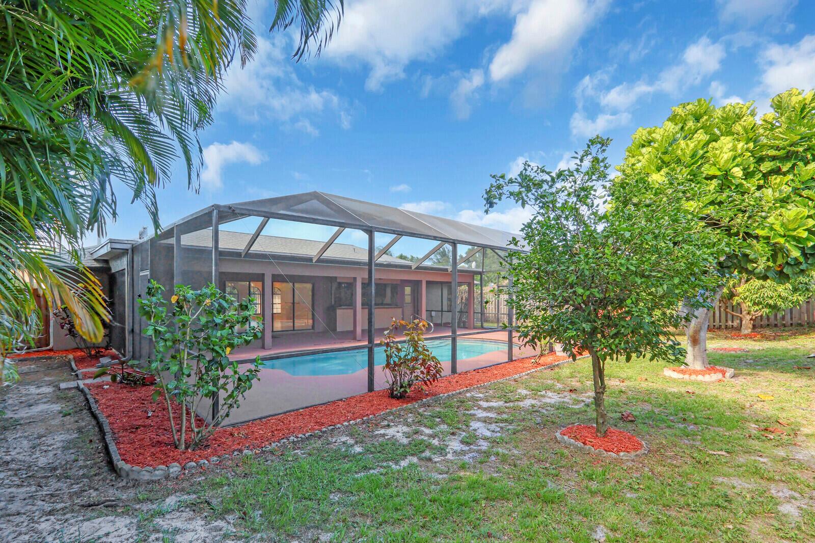 2774 SE Howell Avenue