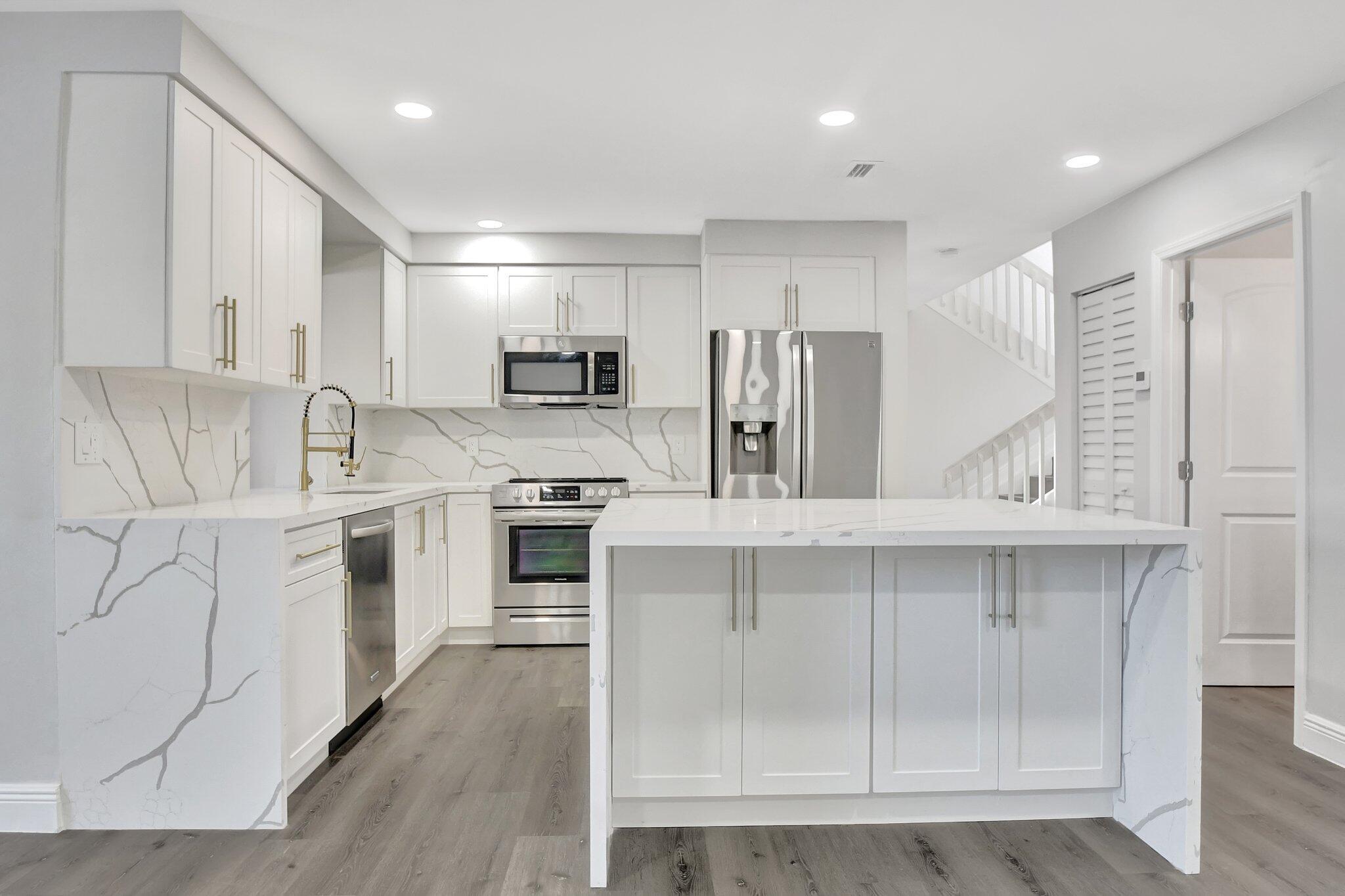 10104 Country Brook Road