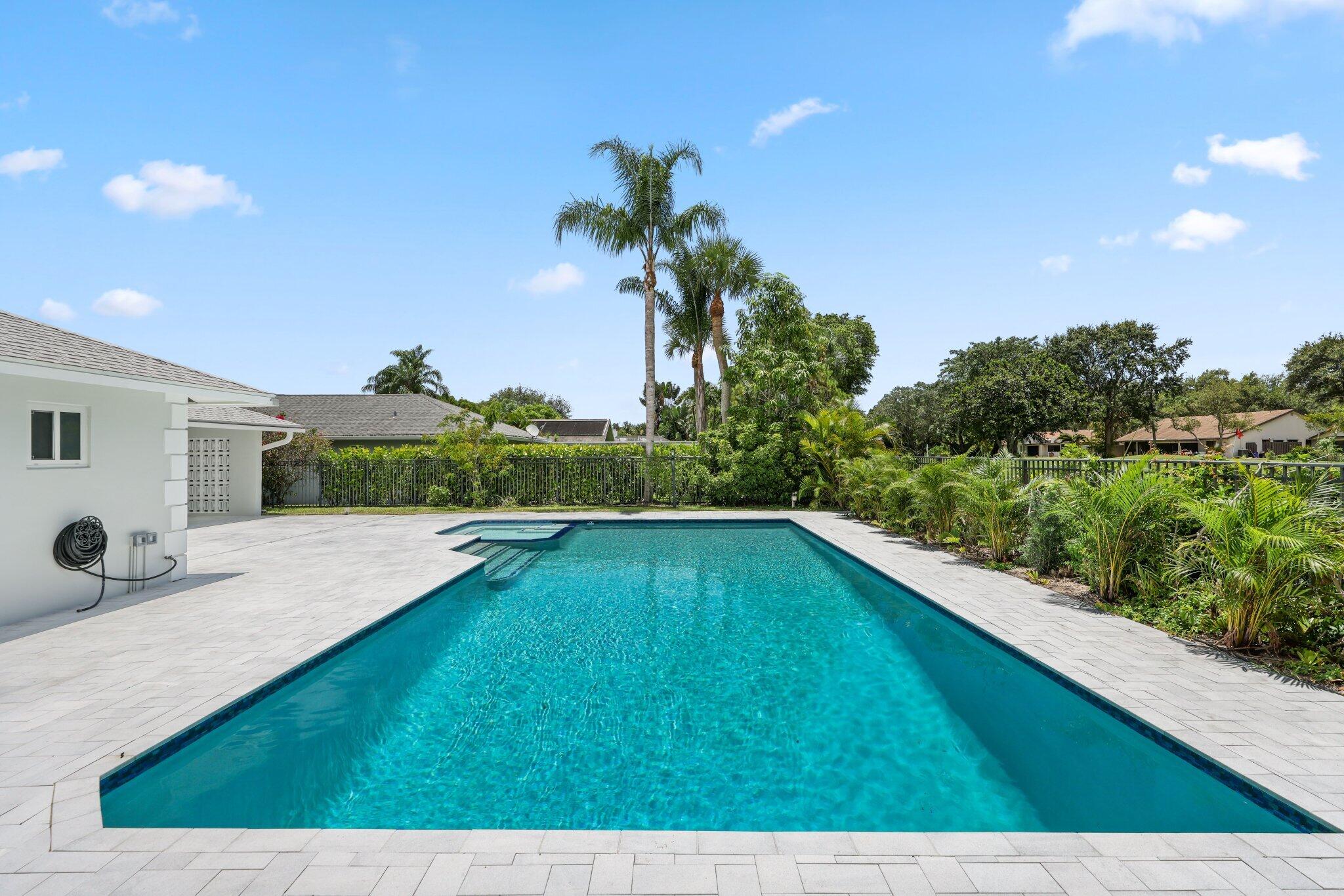 3384 Lakeview Drive
