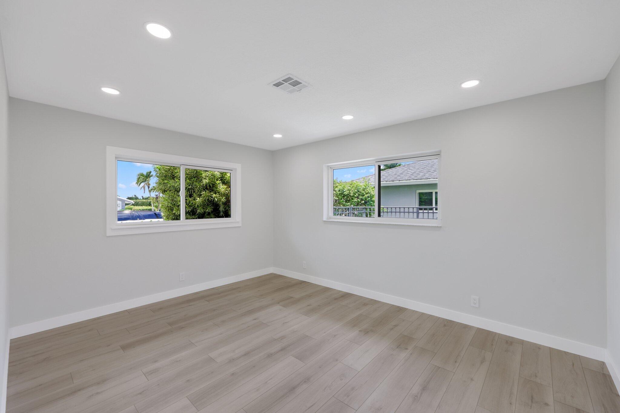 3384 Lakeview Drive
