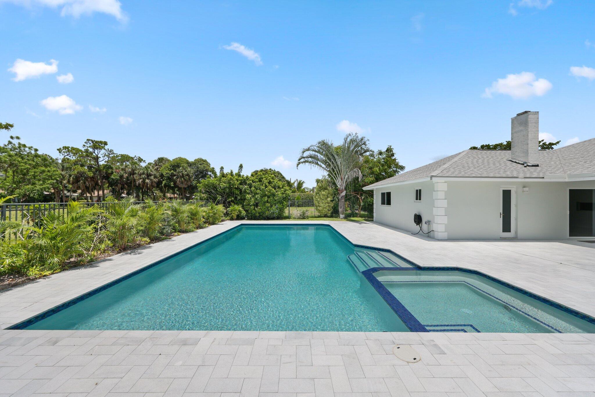 3384 Lakeview Drive