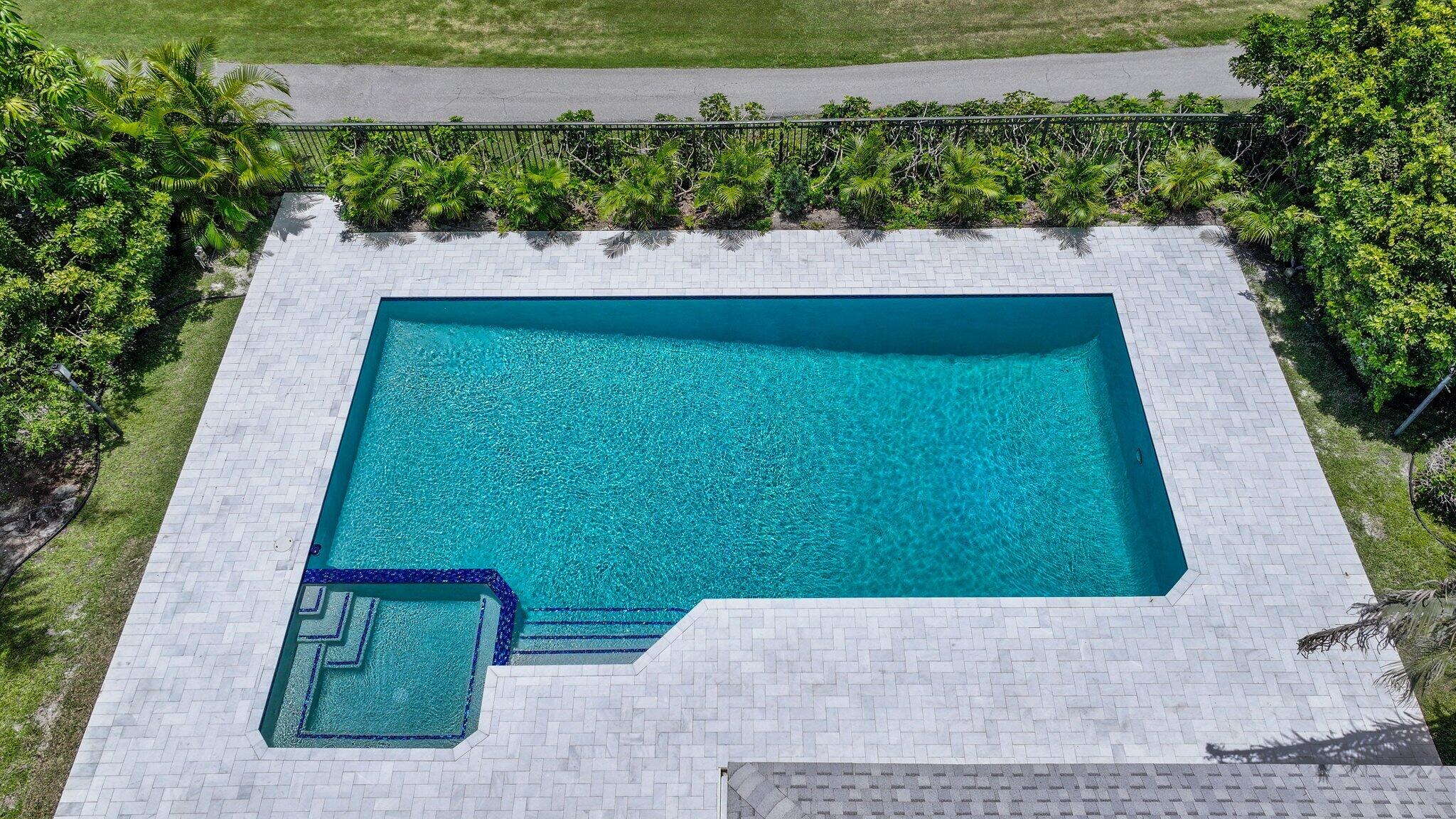 3384 Lakeview Drive