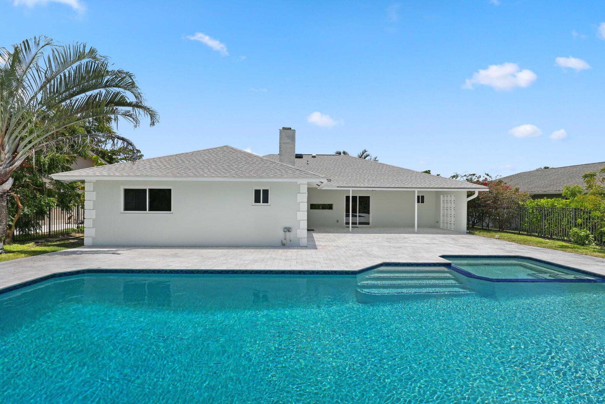 3384 Lakeview Drive