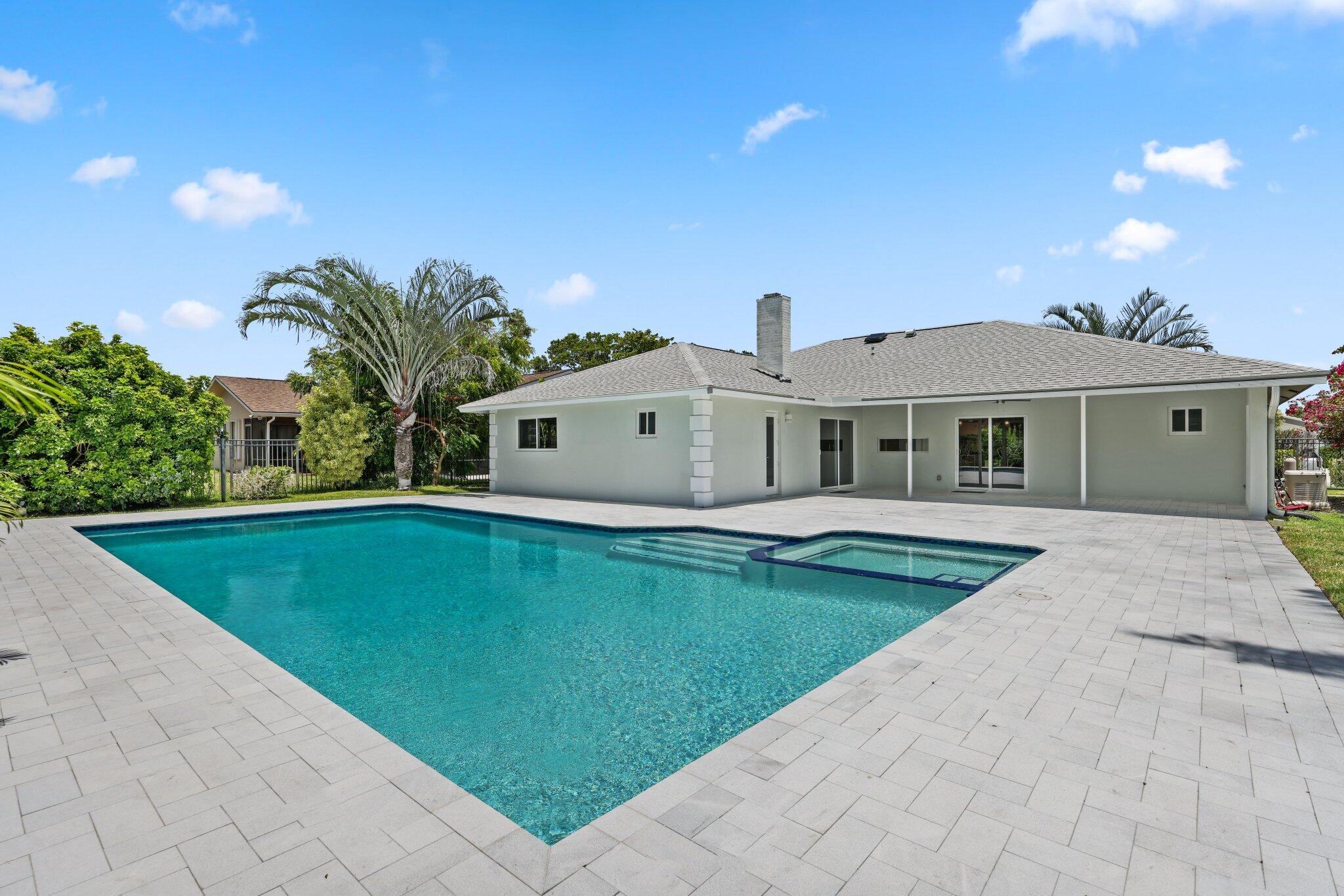 3384 Lakeview Drive