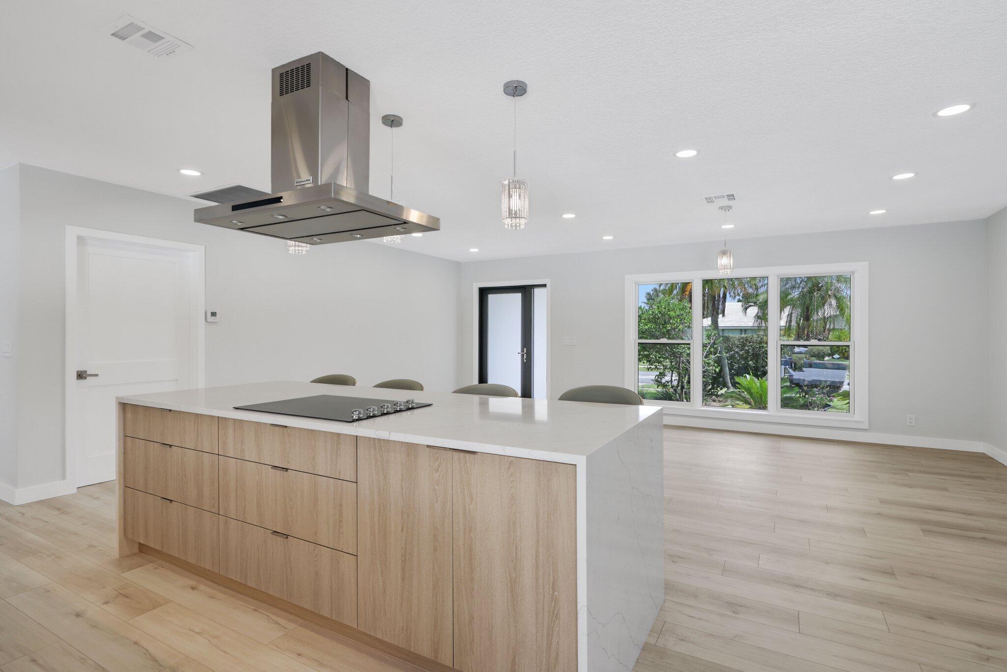 3384 Lakeview Drive