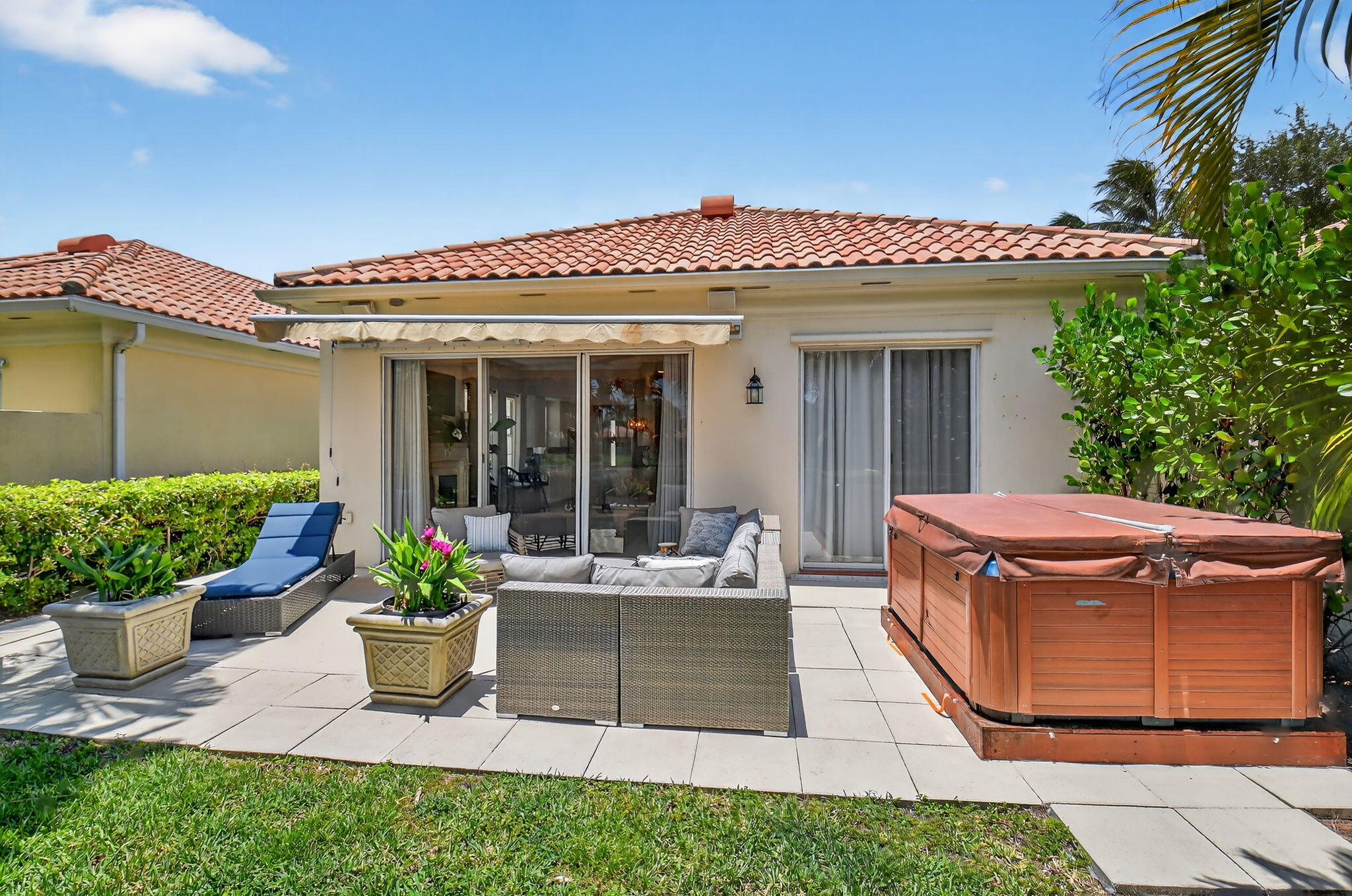 4780 Blossom Drive